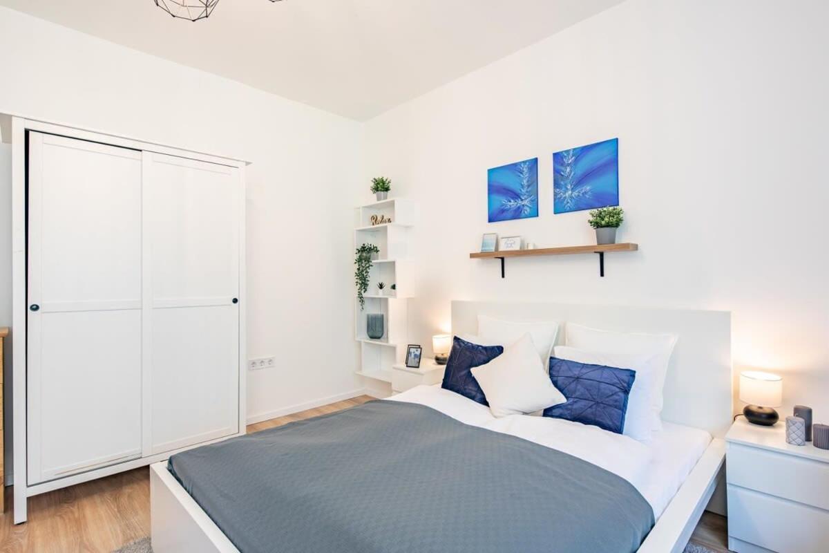 Cozy Home - Close to River - Easy Parking view 2