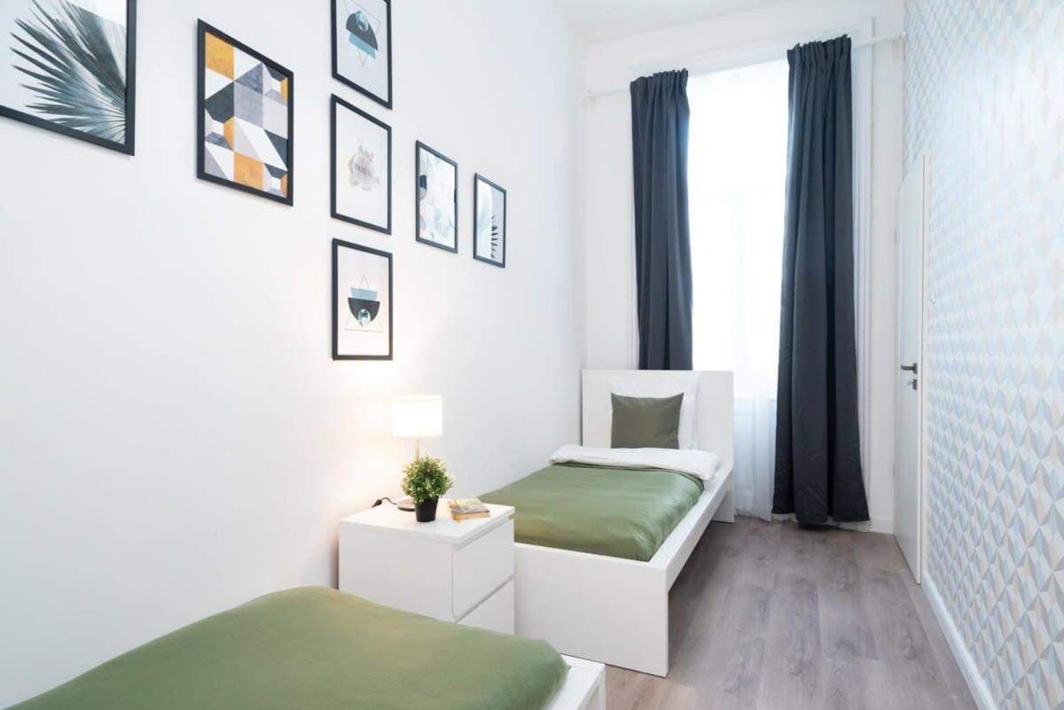 Large Apartment at Perfect Central Location view 2