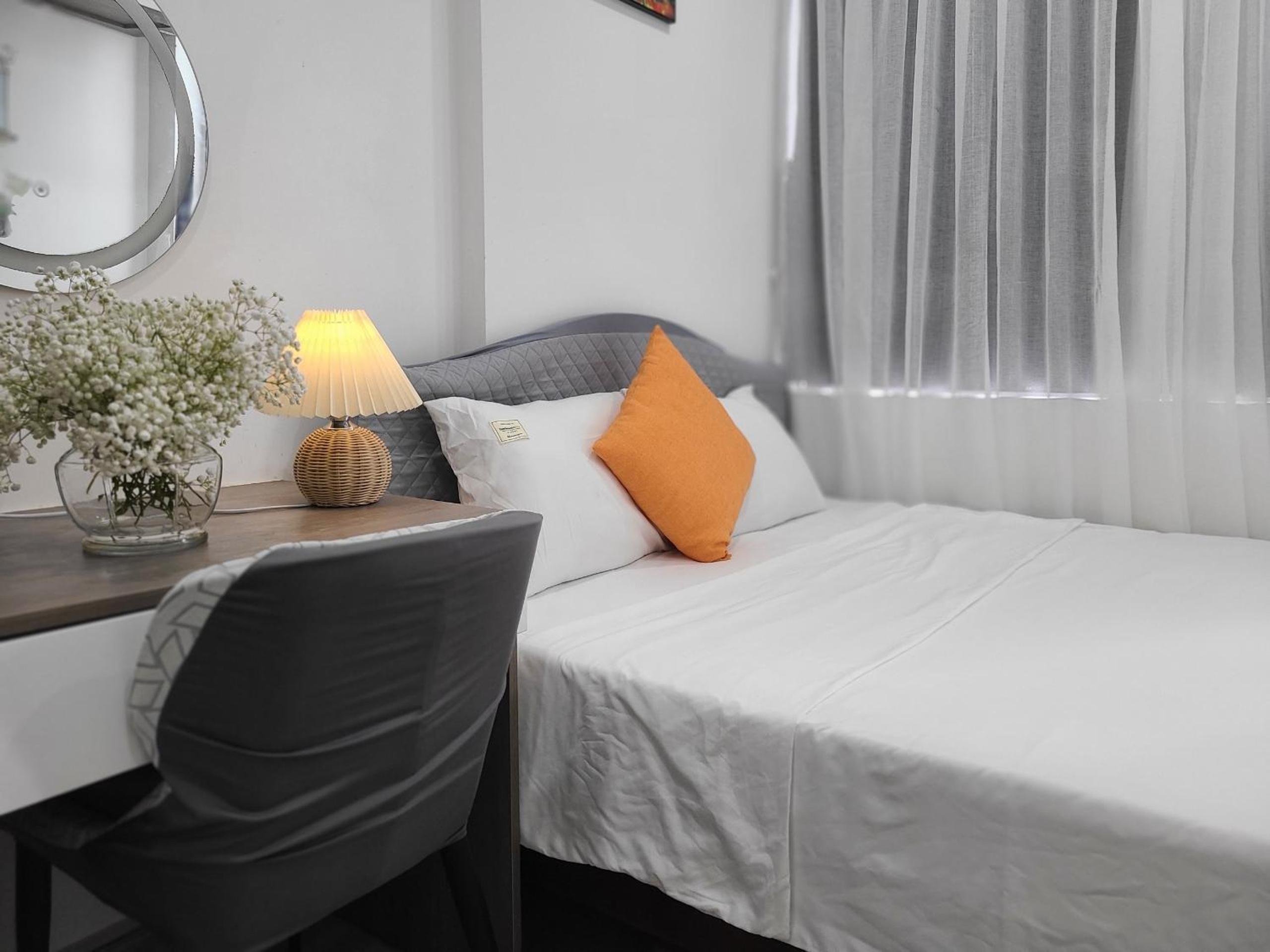 Tom apartment with free swimming pool and gym