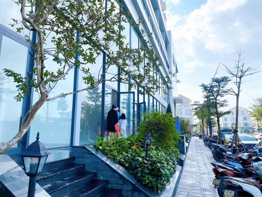 Tom apartment with free swimming pool and gym