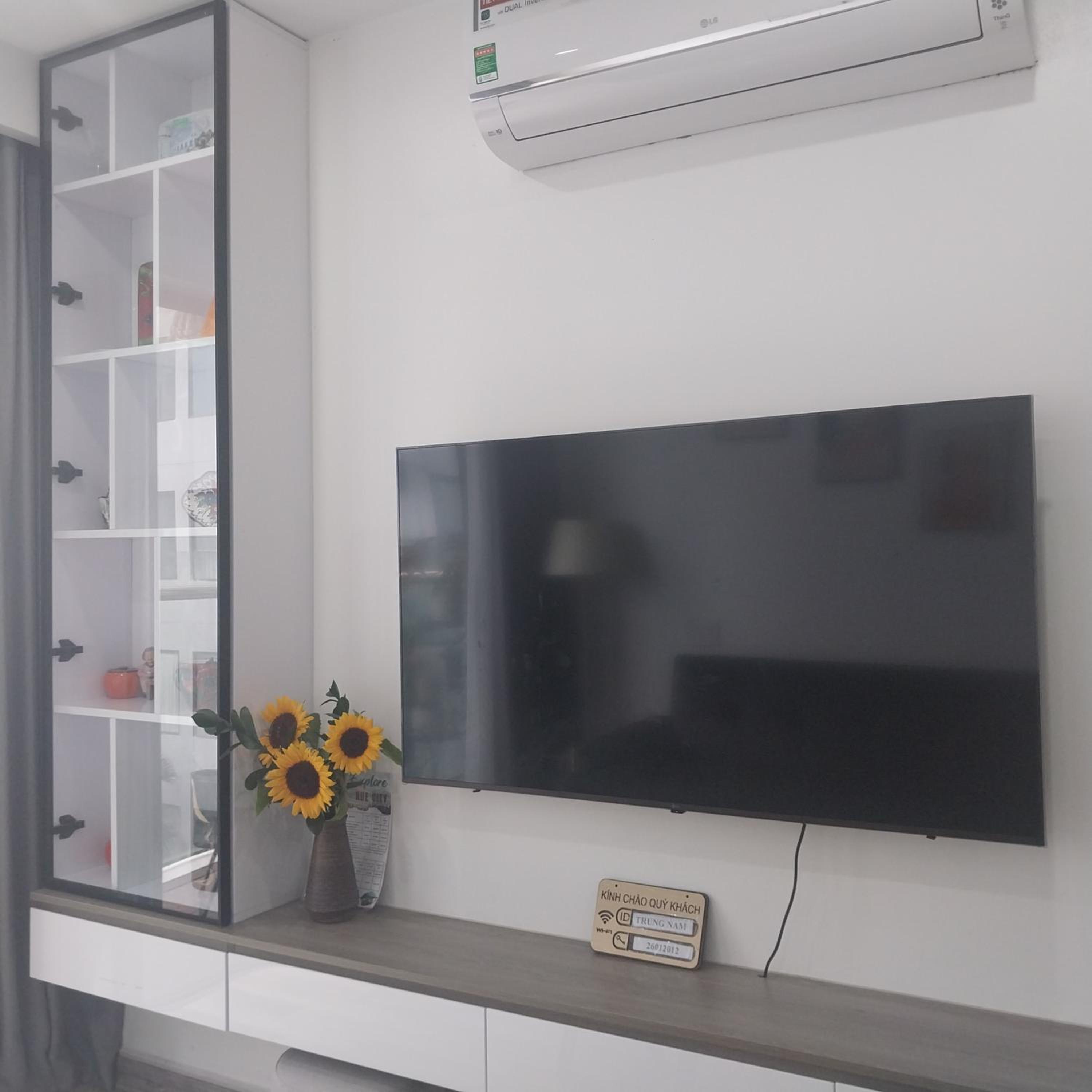 Tom apartment with free swimming pool and gym
