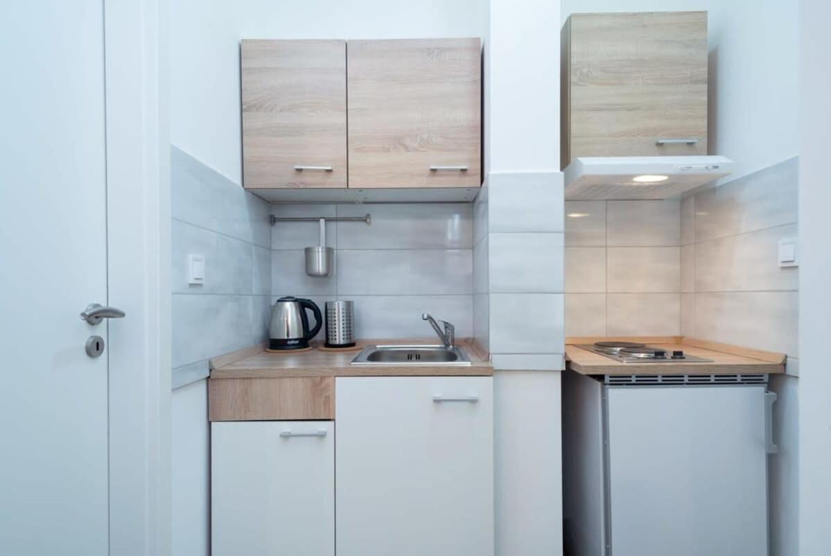 Modern stylish studio at central location