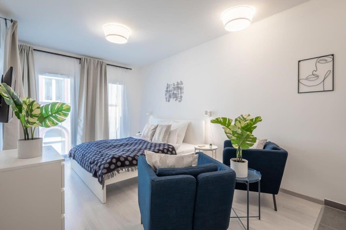 Modern apt in Authentic Central Area view 3