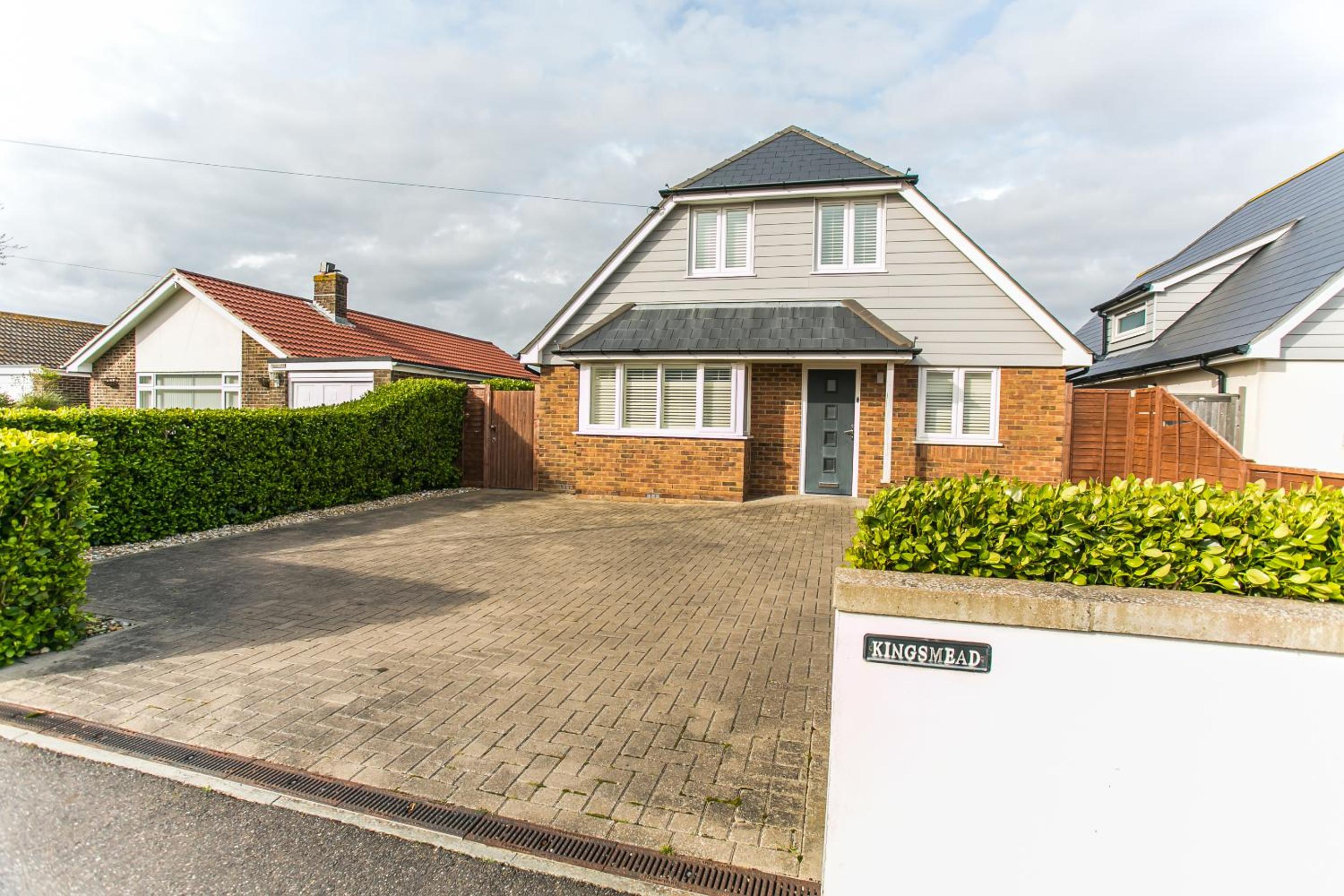 Kingsmead - Bracklesham Bay view 2
