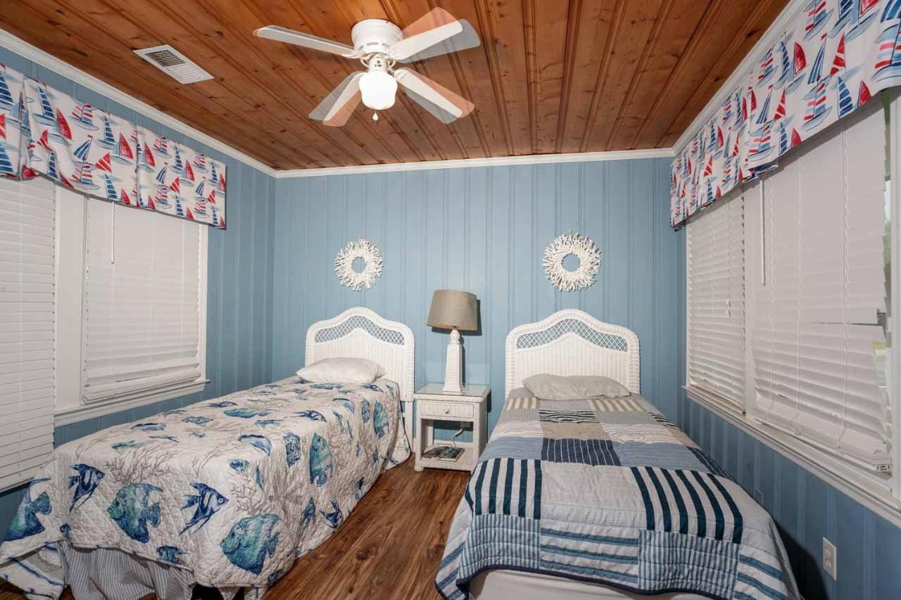 Oceanfront pet friendly home with pool and hot tub sleeps twenty