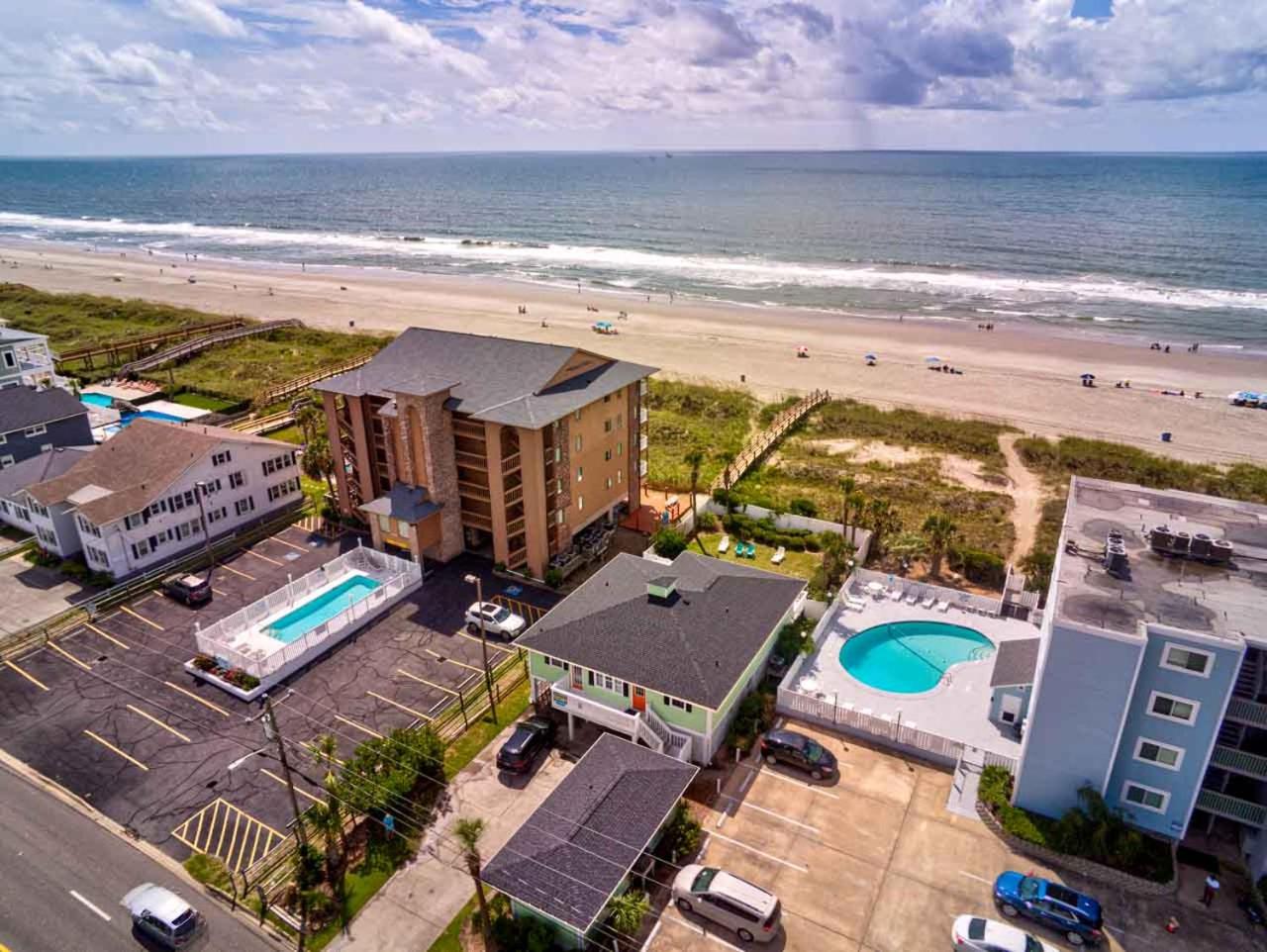 Oceanfront pet friendly home with pool and hot tub sleeps twenty