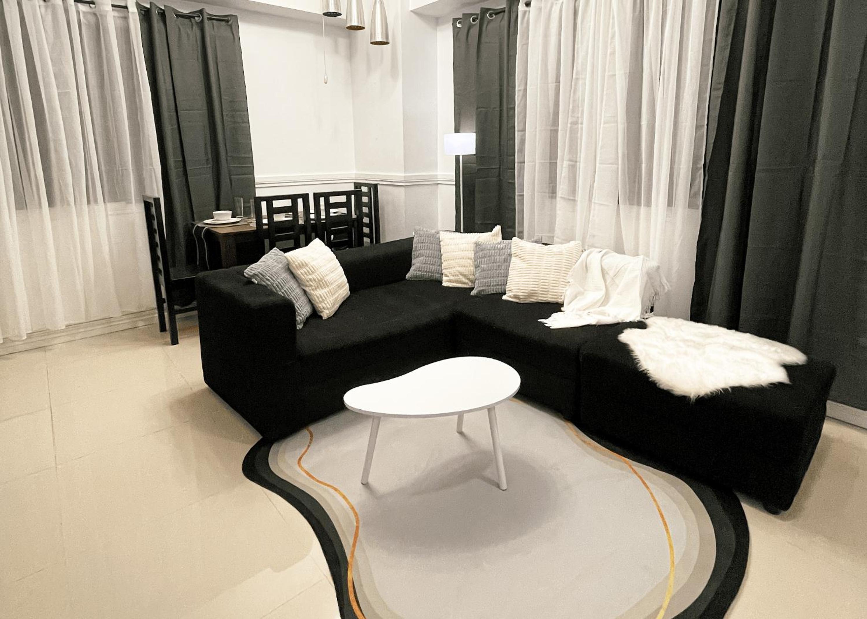 Cozy & Airy Suite near Venice Mall FREE Pool & Gym view 4
