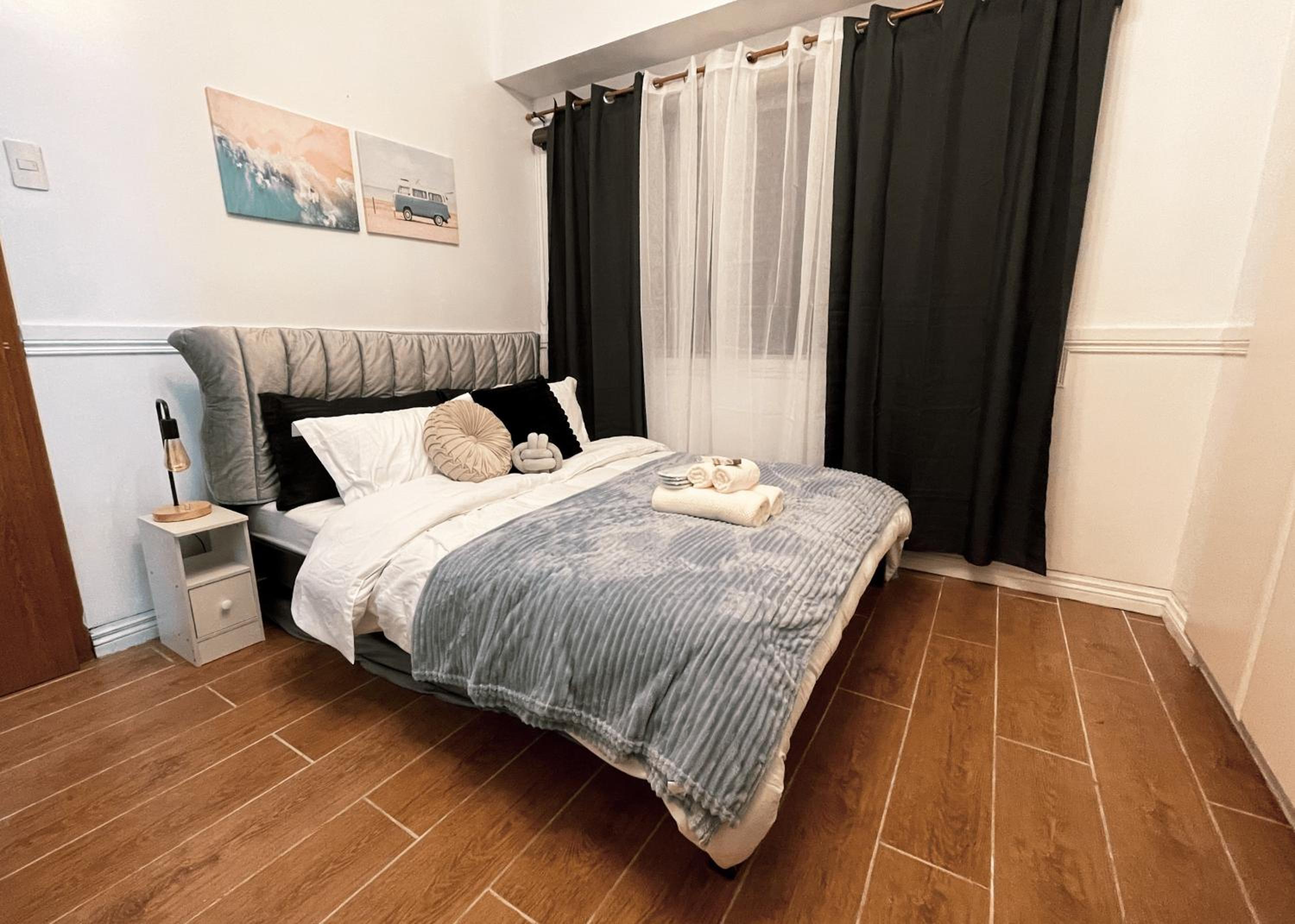 Cozy & Airy Suite near Venice Mall FREE Pool & Gym view 3