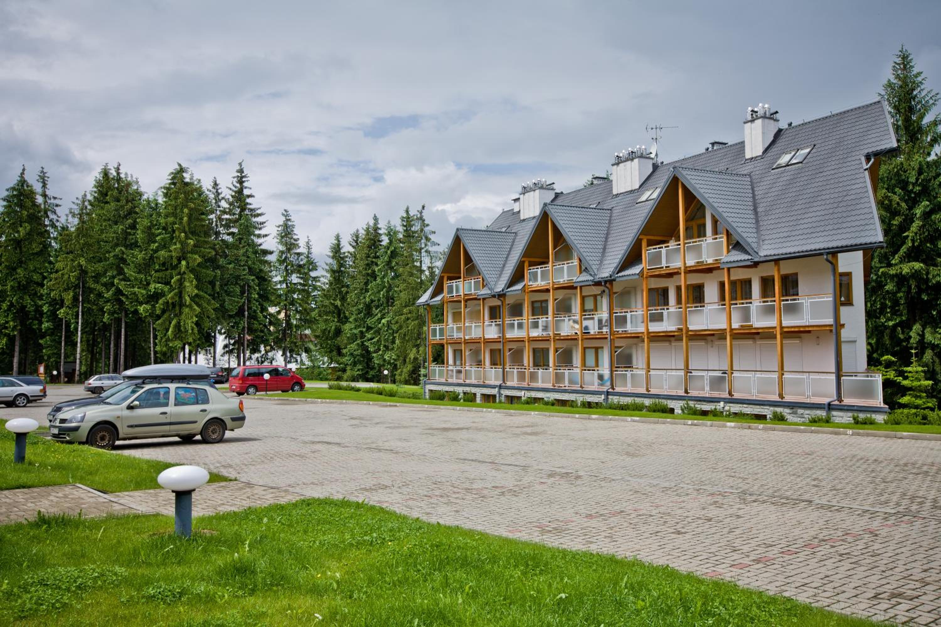 VivaApart Rodzinne apartamenty z basenem i widokiem na Giewont