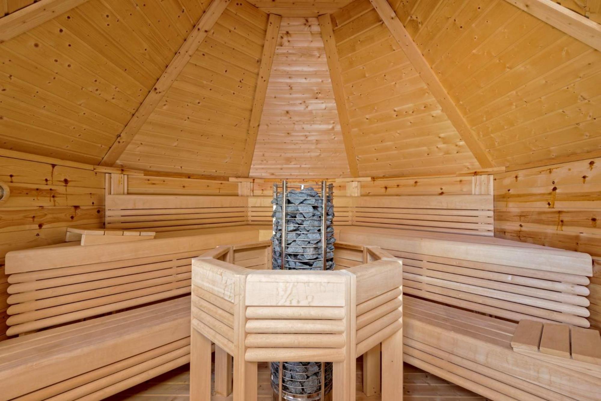 Landhaus Seewald: Große Sauna, Garten | See 5 Min. | 20 Personen view 4