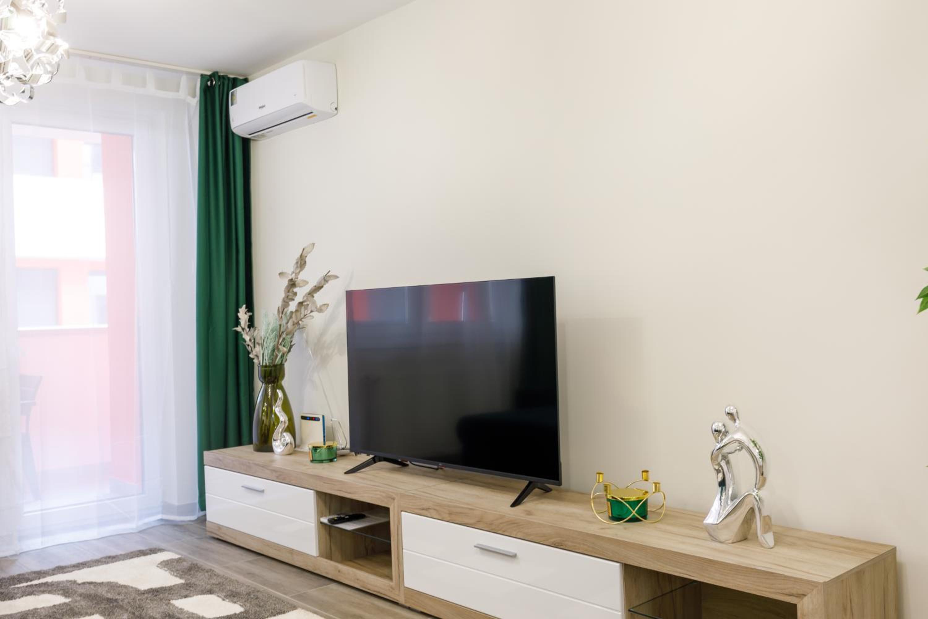 Sixties Elite Suite view 3