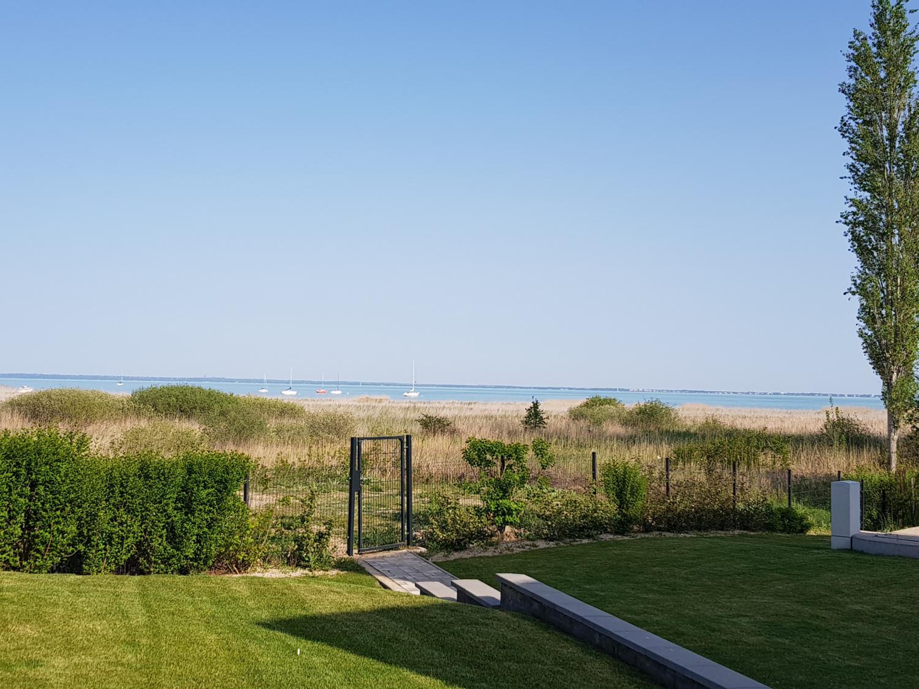 Coastline Balaton Apartment