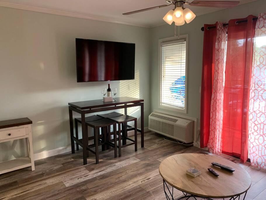 SeaForever-King Bed, Ocean Views with Beach Bikes view 4