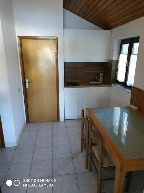 Apartment Zaglav 2 - first sea row view 3