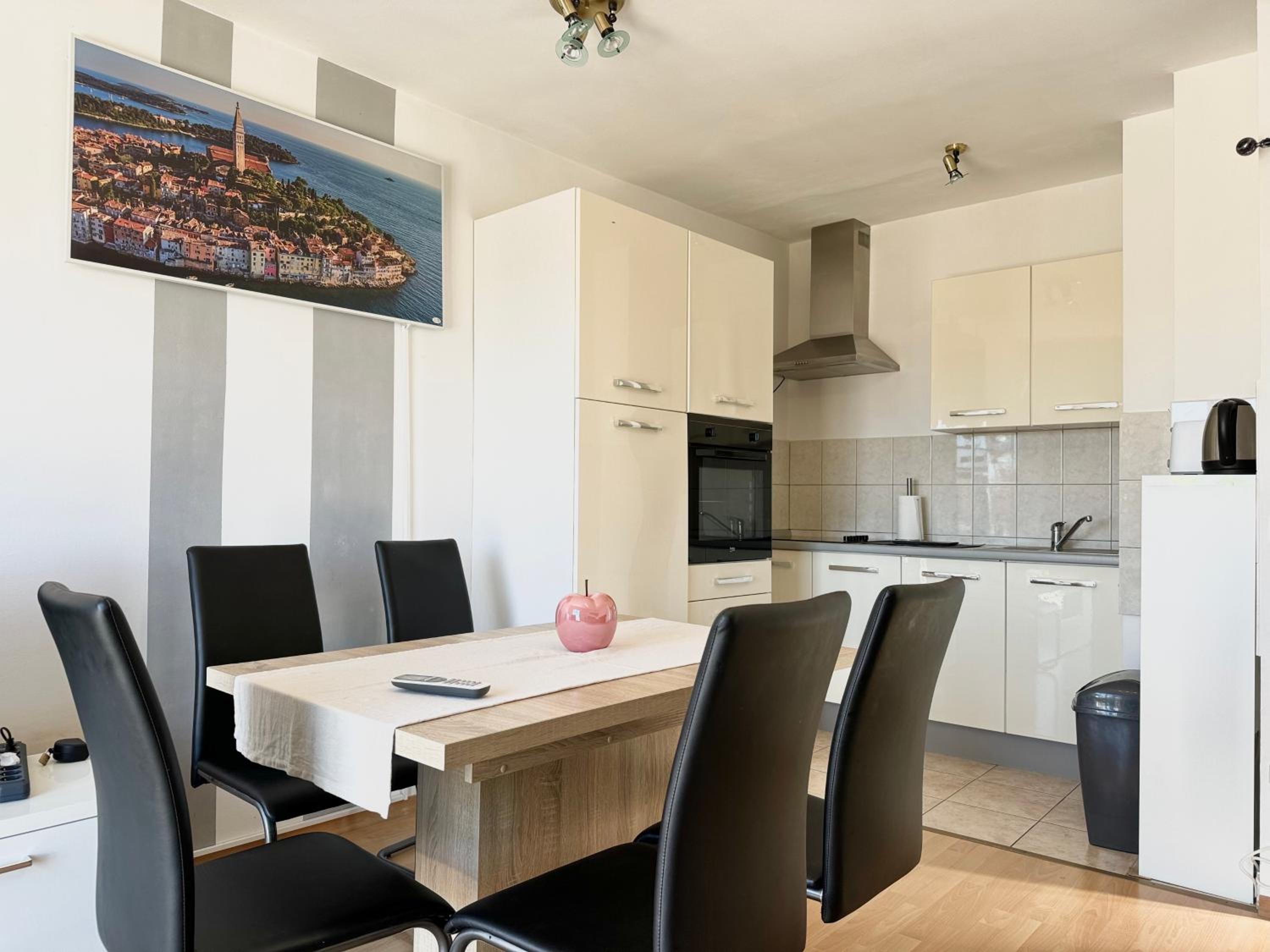 Apartment Sofia with Balcony - 55m2 - 1 KM to the Sea