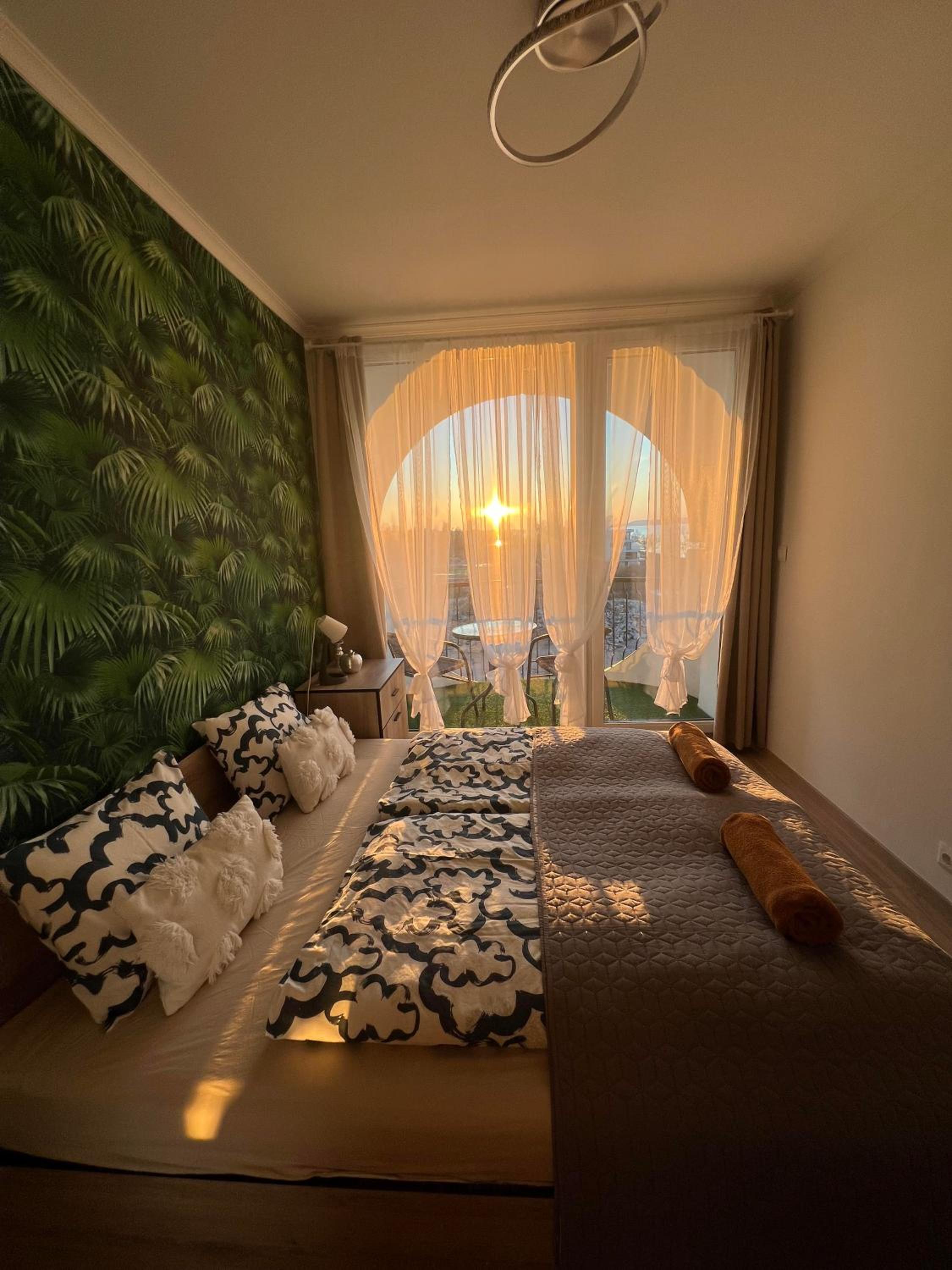 Top Sunset Beach Apartman view 3