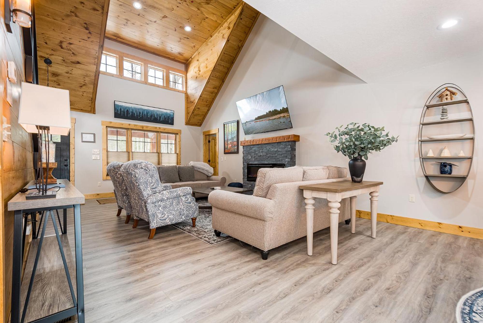 Rockwell: New w/ Dock Slip, Hot Tub, Lake Access, Dog Friendly view 5