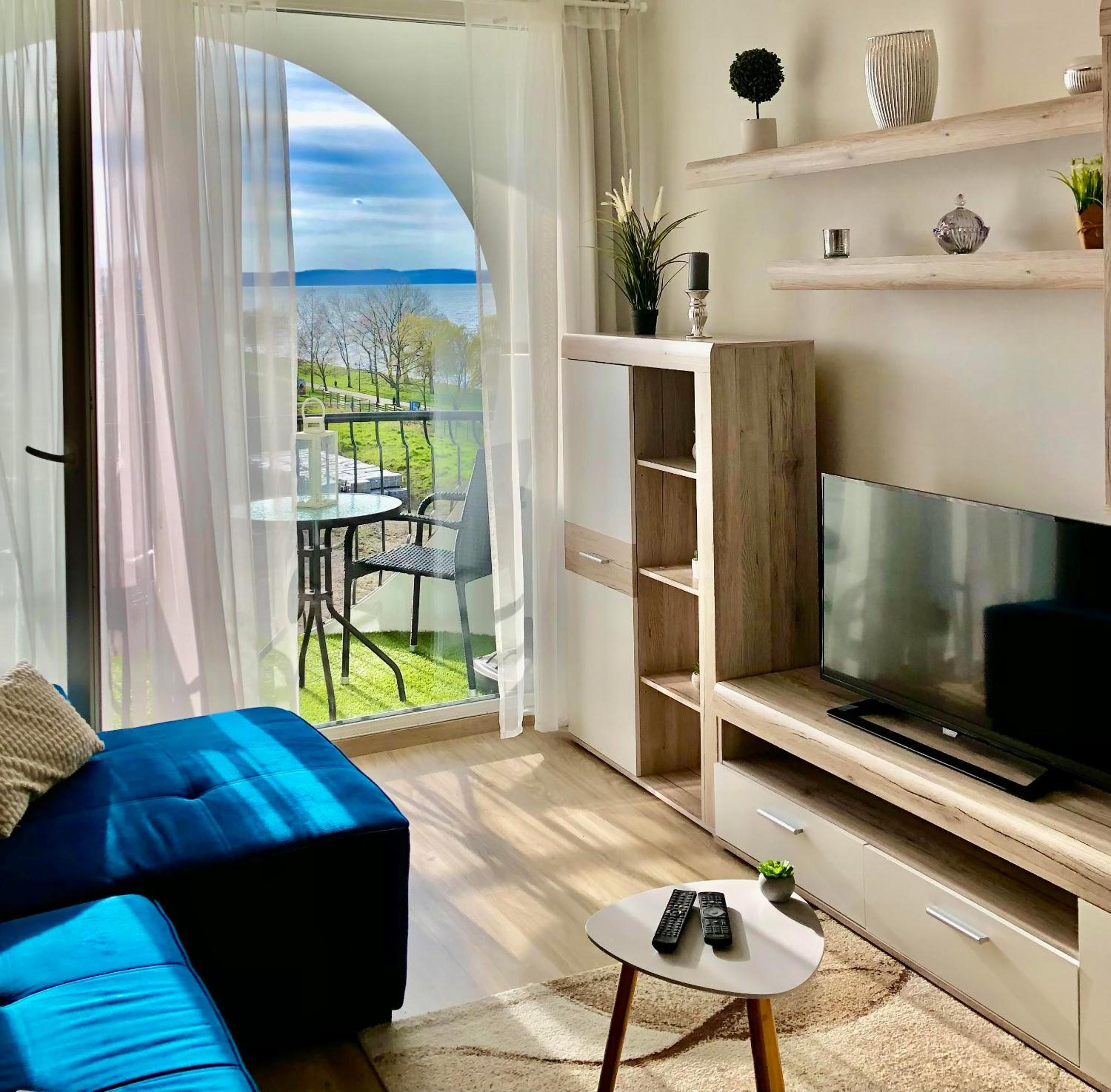 Top Sunset Beach Apartman view 2