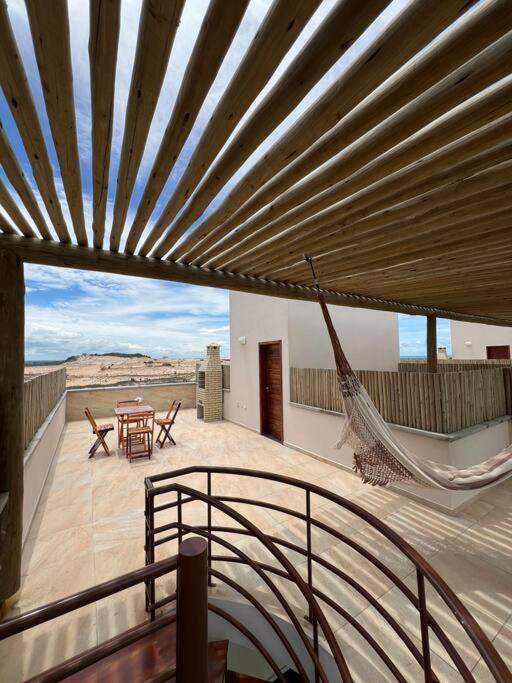 Flat Canoa Quebrada com Terraço
