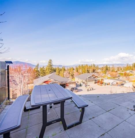 Kelowna Vacations - Lakeview 2-bed 2-bath Entire Suite near Summerhill Winery - Property Image 7