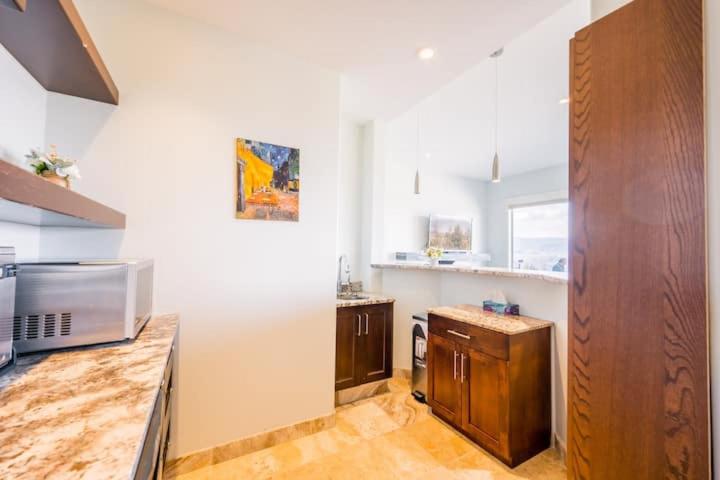 Kelowna Vacations - Lakeview 2-bed 2-bath Entire Suite near Summerhill Winery - Property Image 4