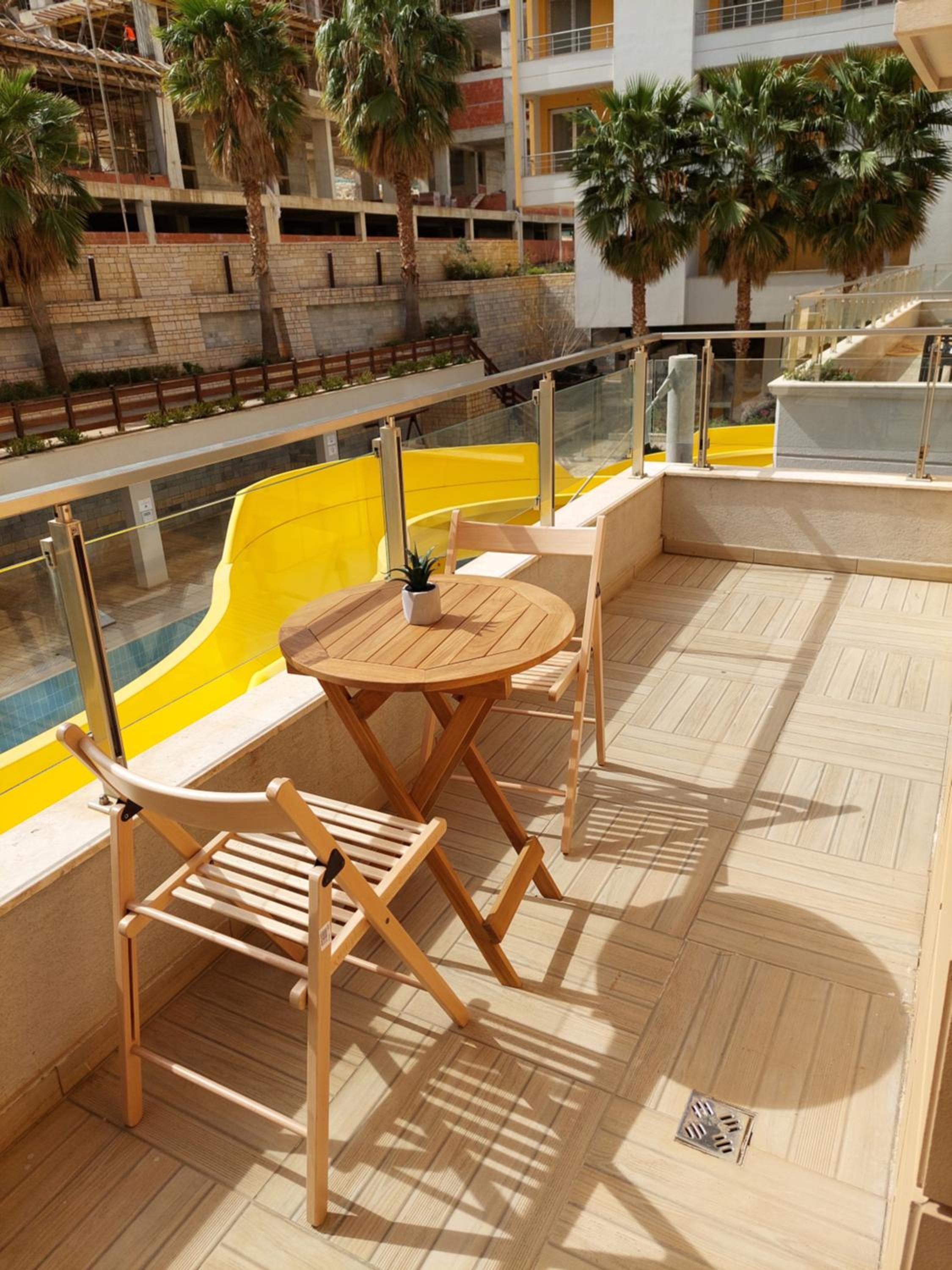 Sea Song Luxury Apartment in Diamond Hill