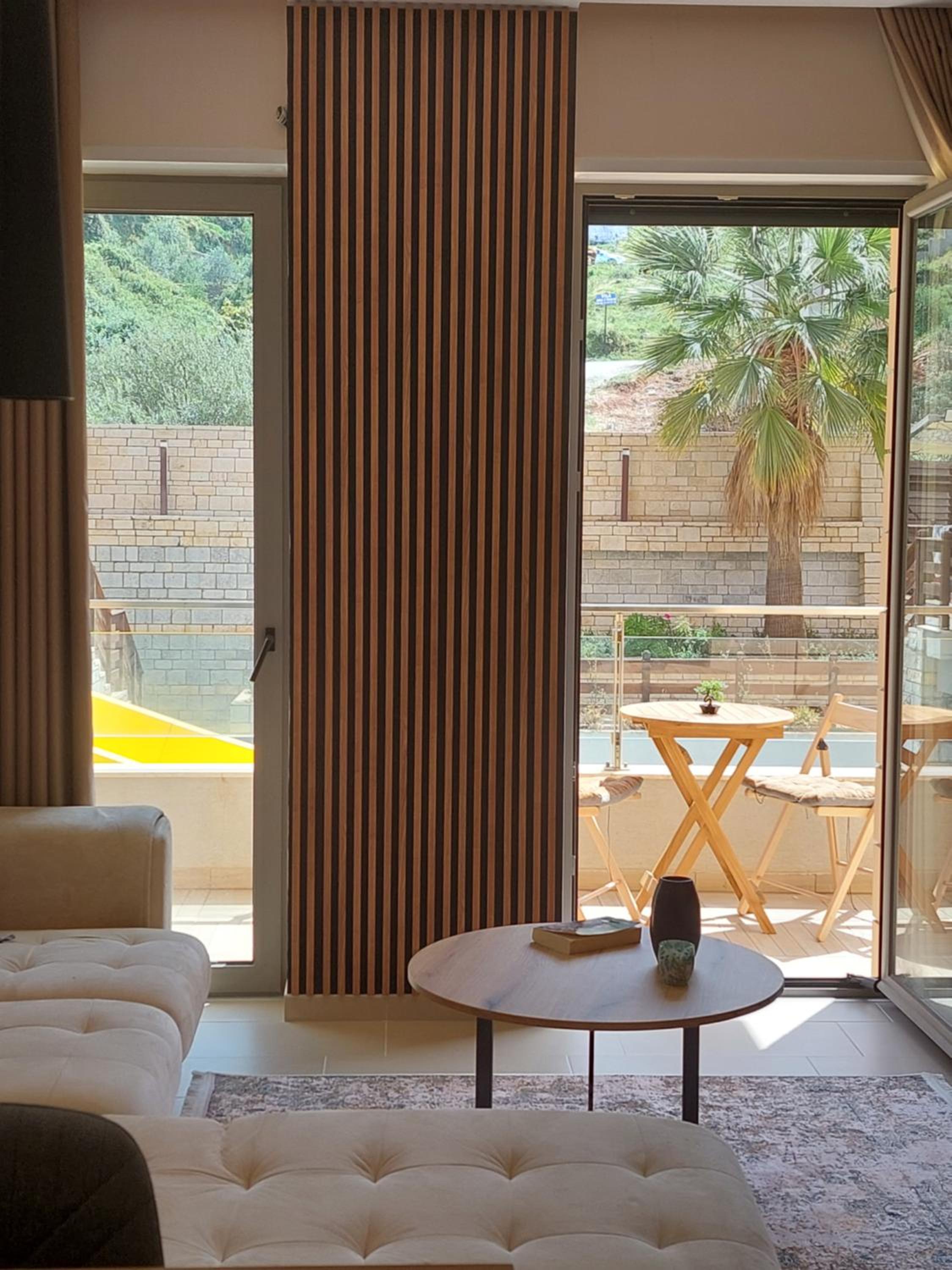 Sea Song Luxury Apartment in Diamond Hill