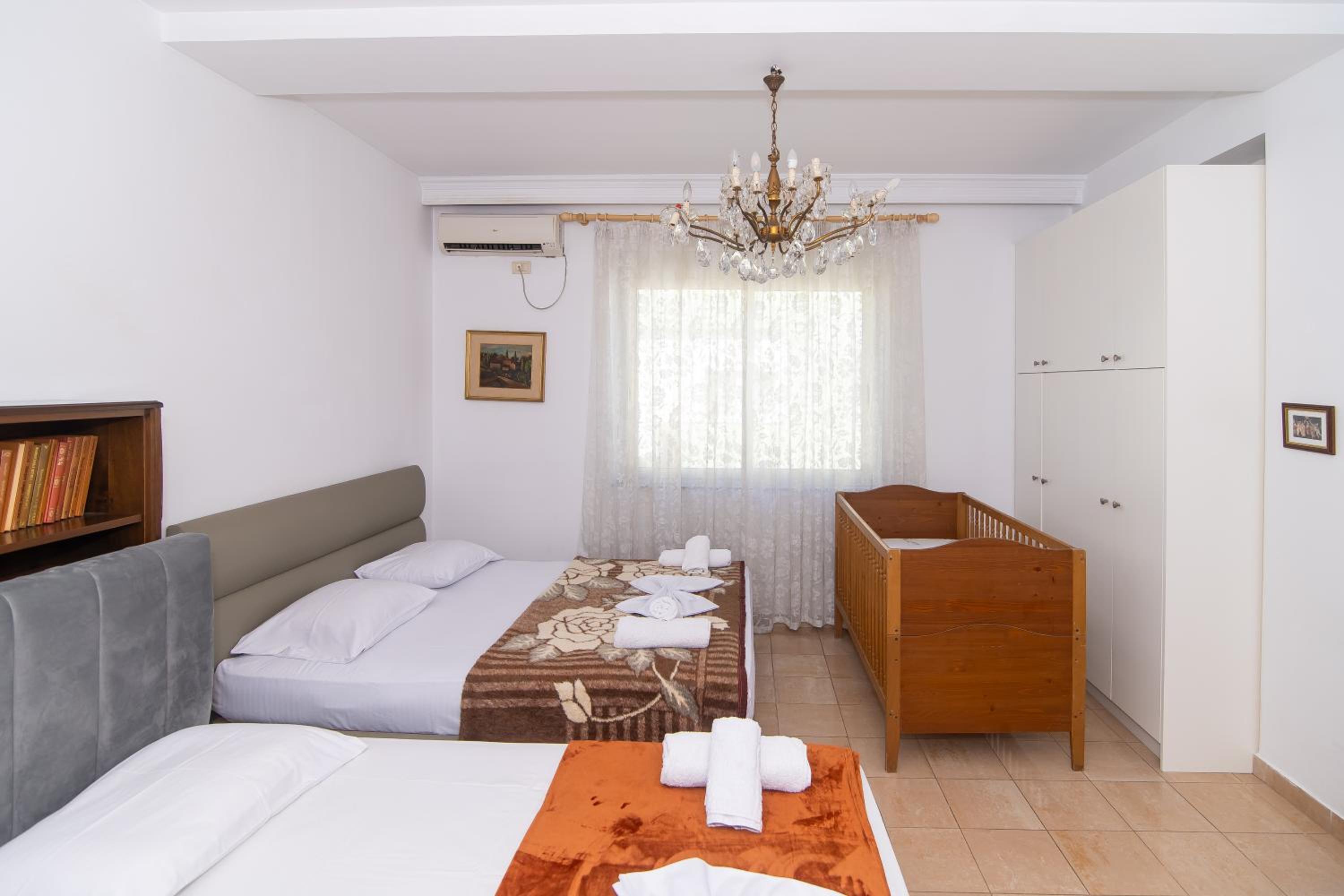 Vintage Blloku Apartment