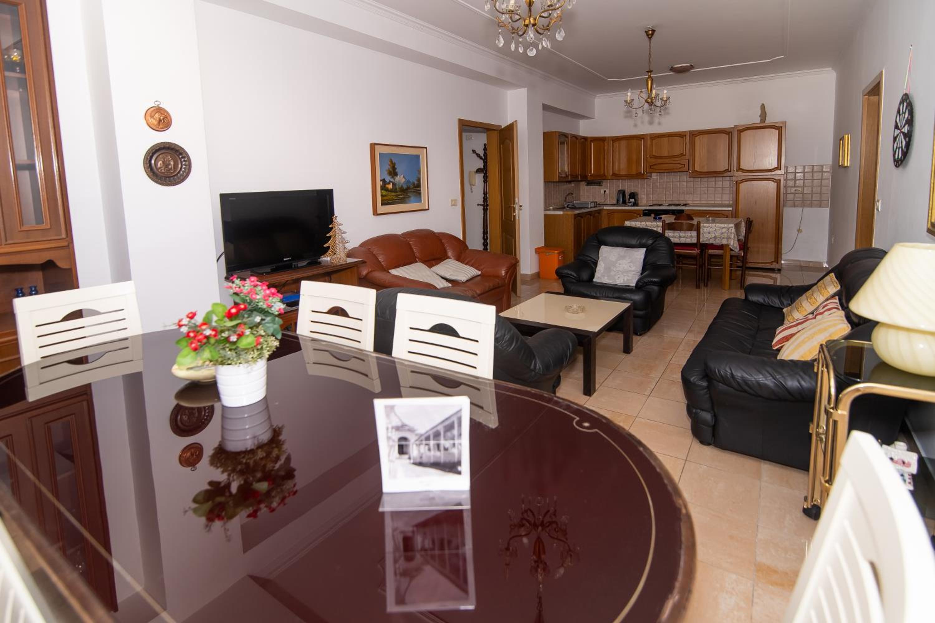 Vintage Blloku Apartment