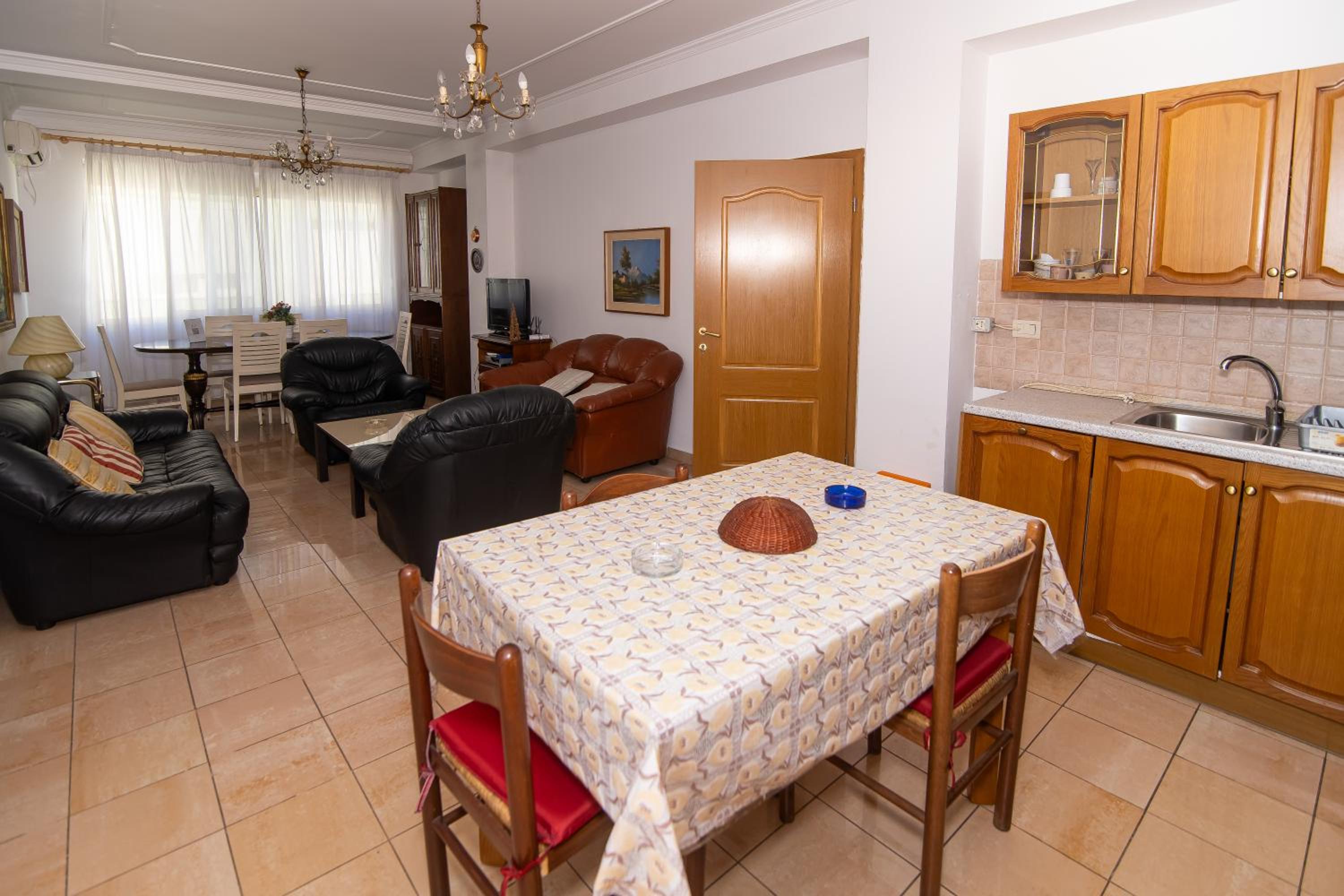 Vintage Blloku Apartment