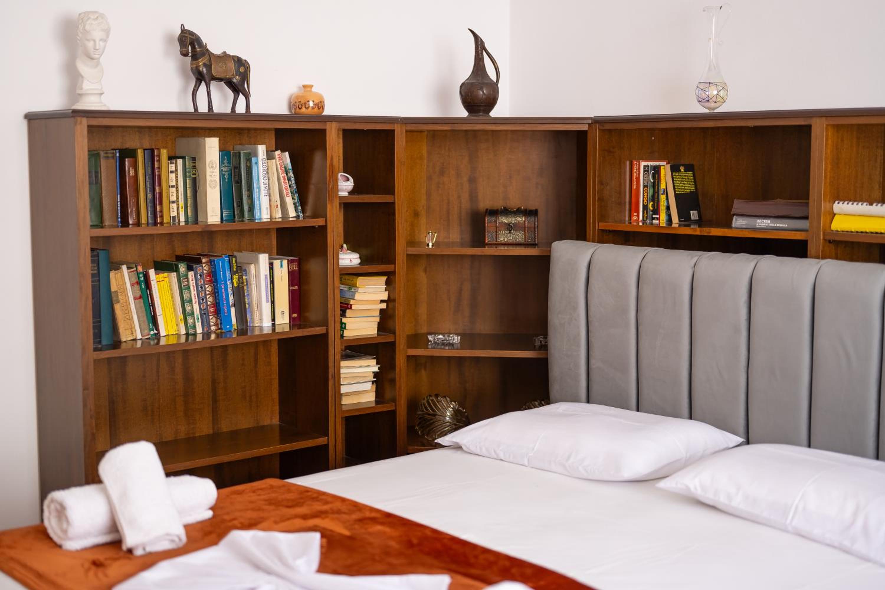 Vintage Blloku Apartment