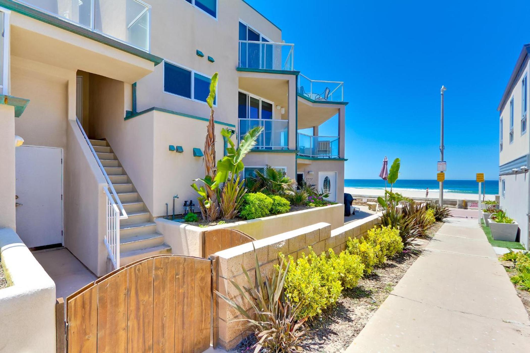B5026 Rockaway Oceanfront 2 view 4