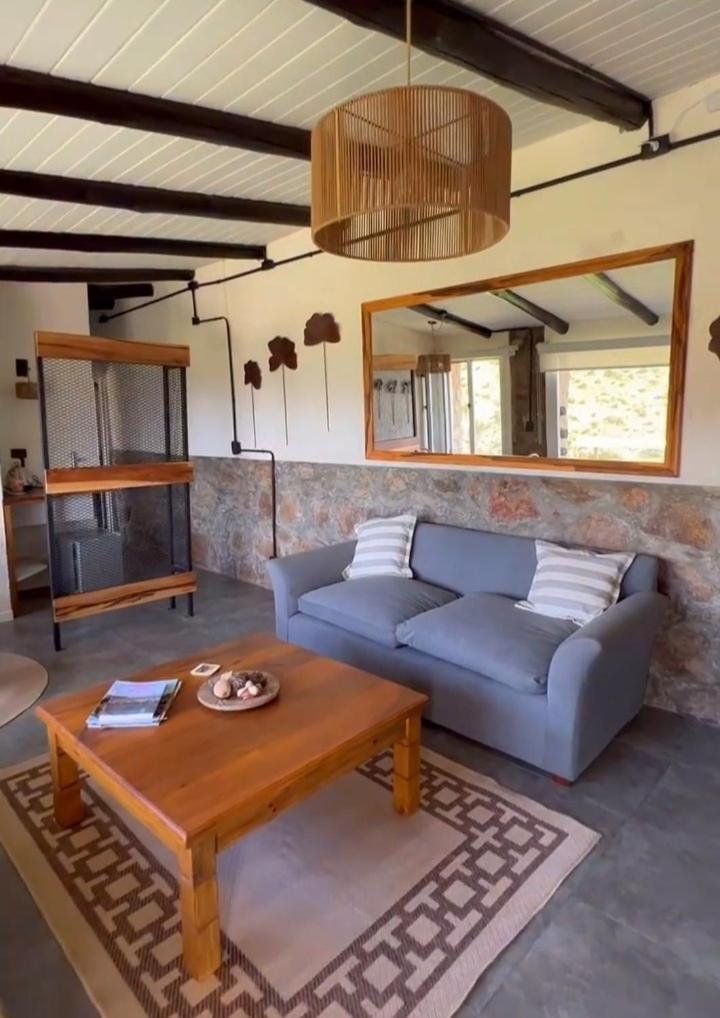 Establecimiento La Soleada suites de campo