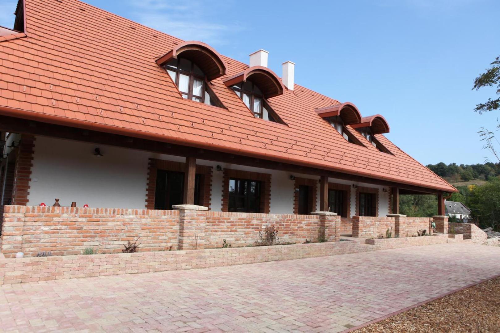 Bakonyszentkirályi Menedék
