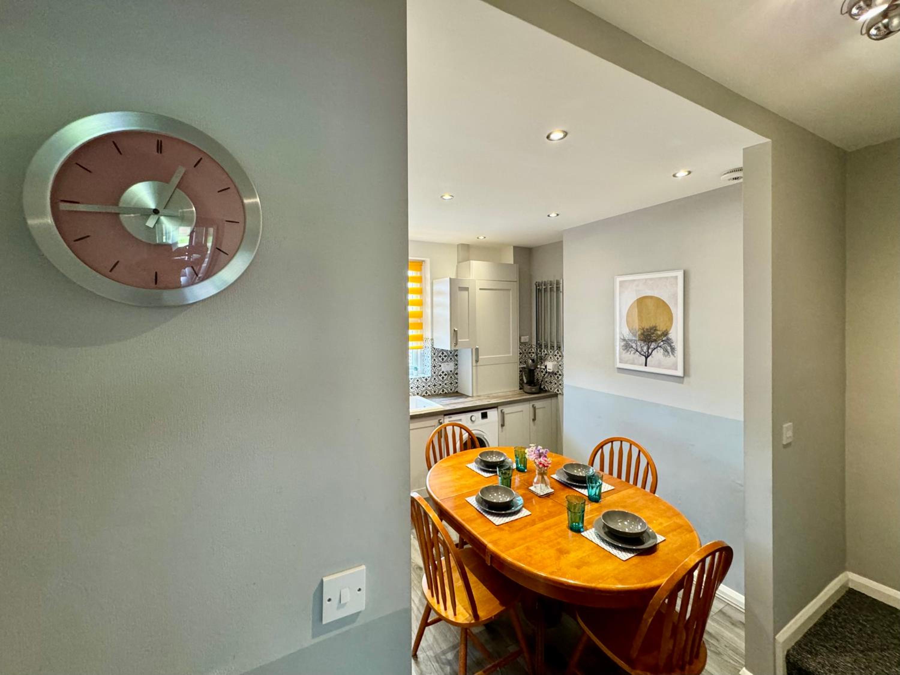 Waterloo House - Great for Contractors or Family Holidays