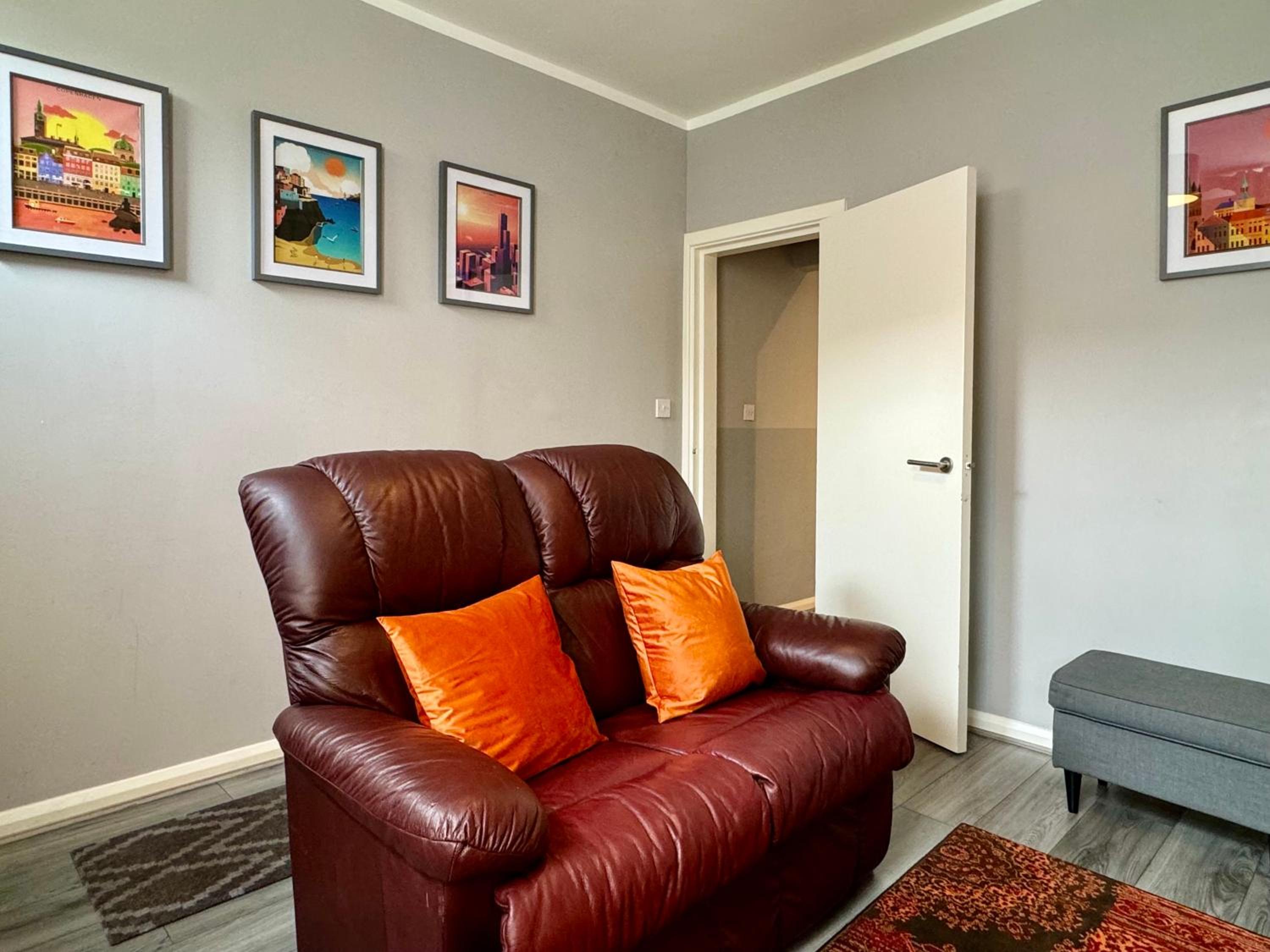 Waterloo House - Great for Contractors or Family Holidays