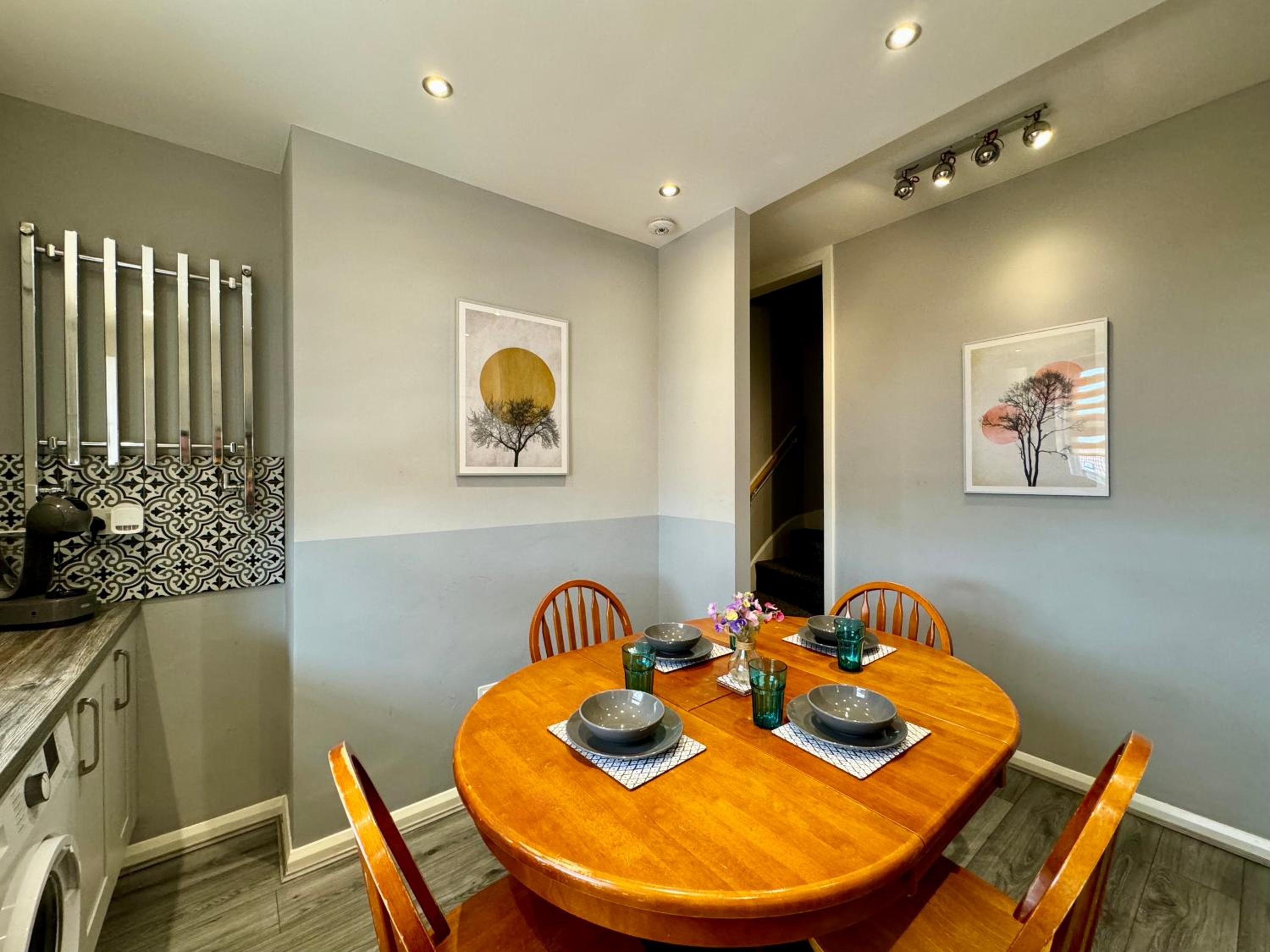 Waterloo House - Great for Contractors or Family Holidays