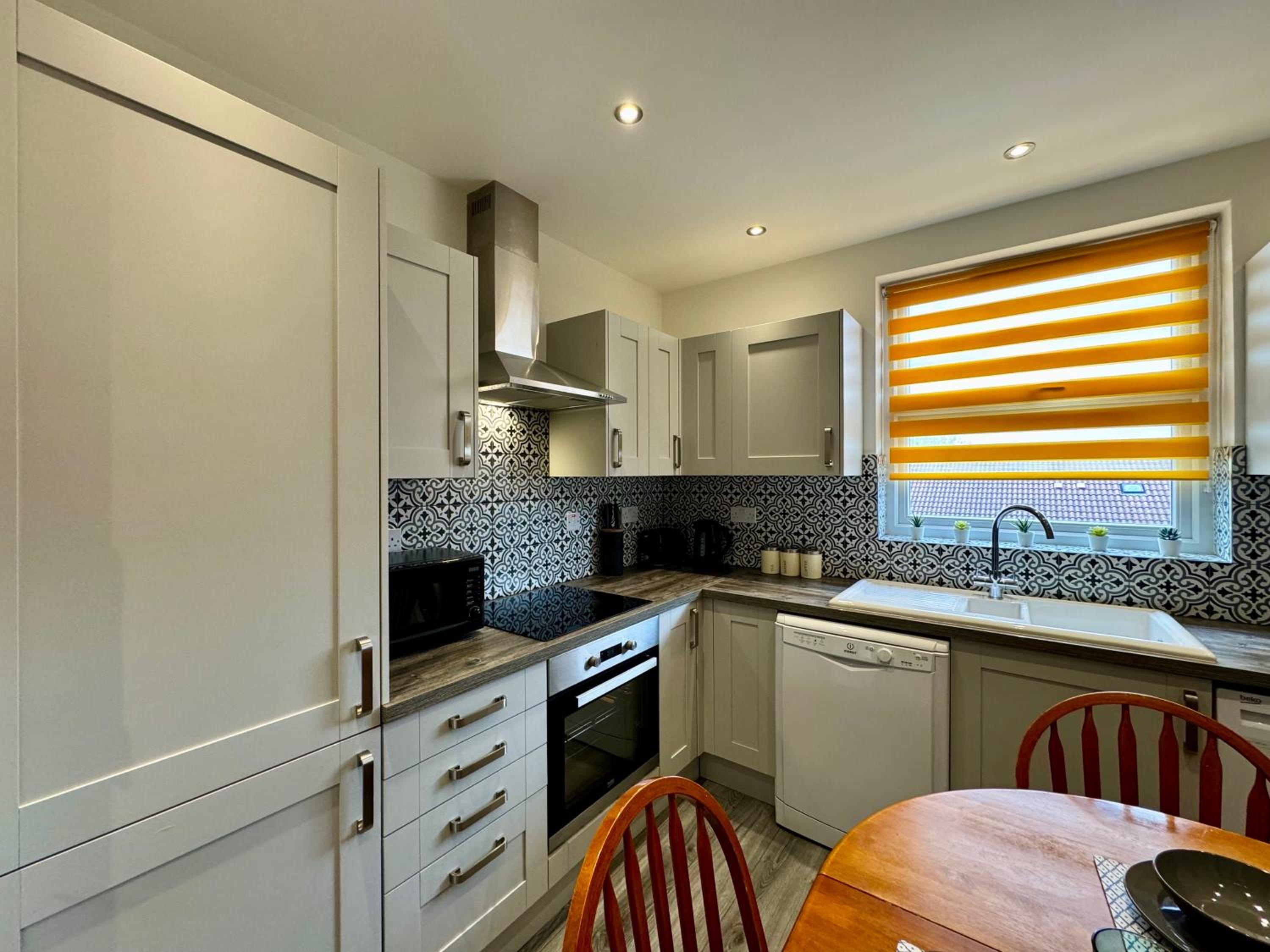 Waterloo House - Great for Contractors or Family Holidays