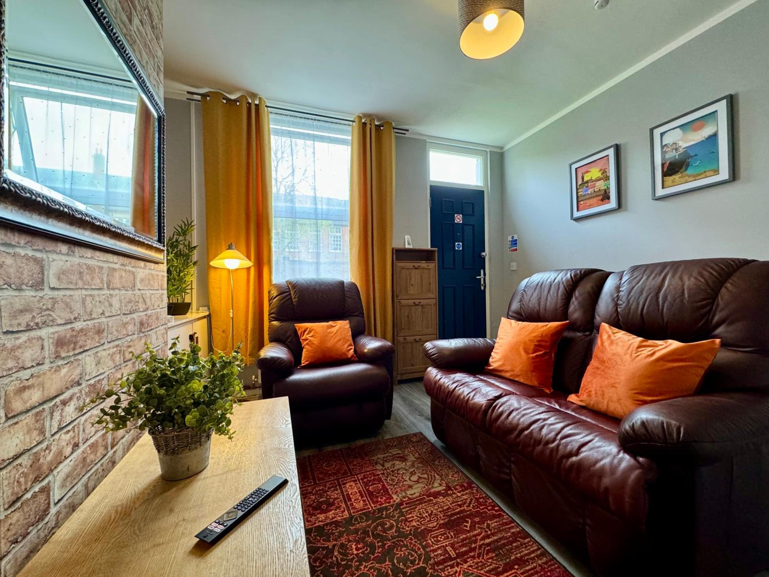 Waterloo House - Great for Contractors or Family Holidays