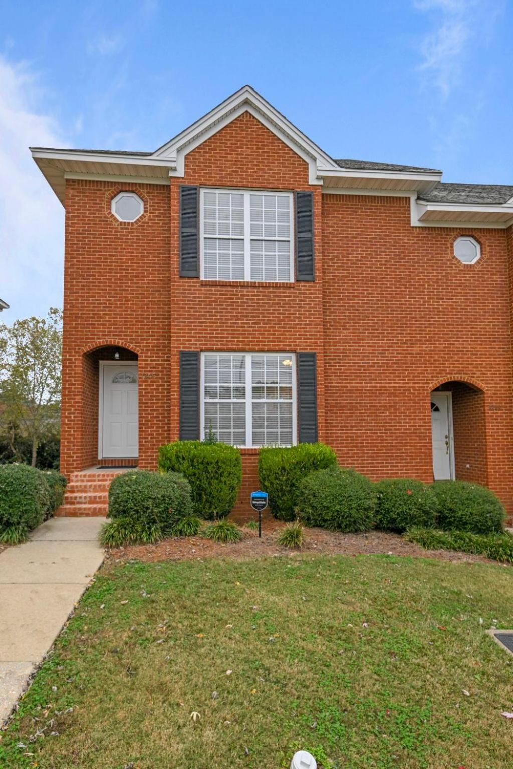 Tiger's Den On Dean In Auburn view 3