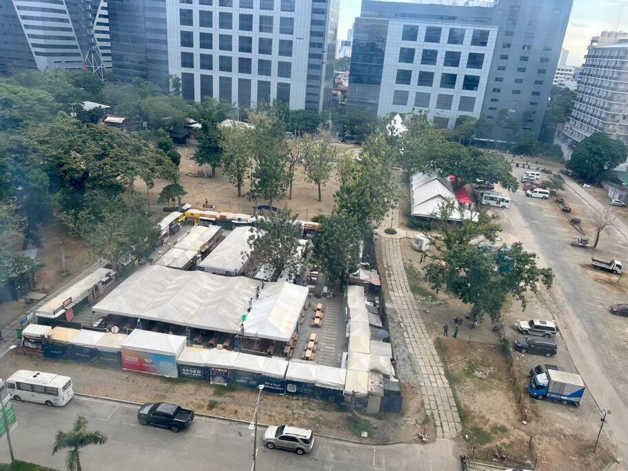 Avida IT Park Blue Studio