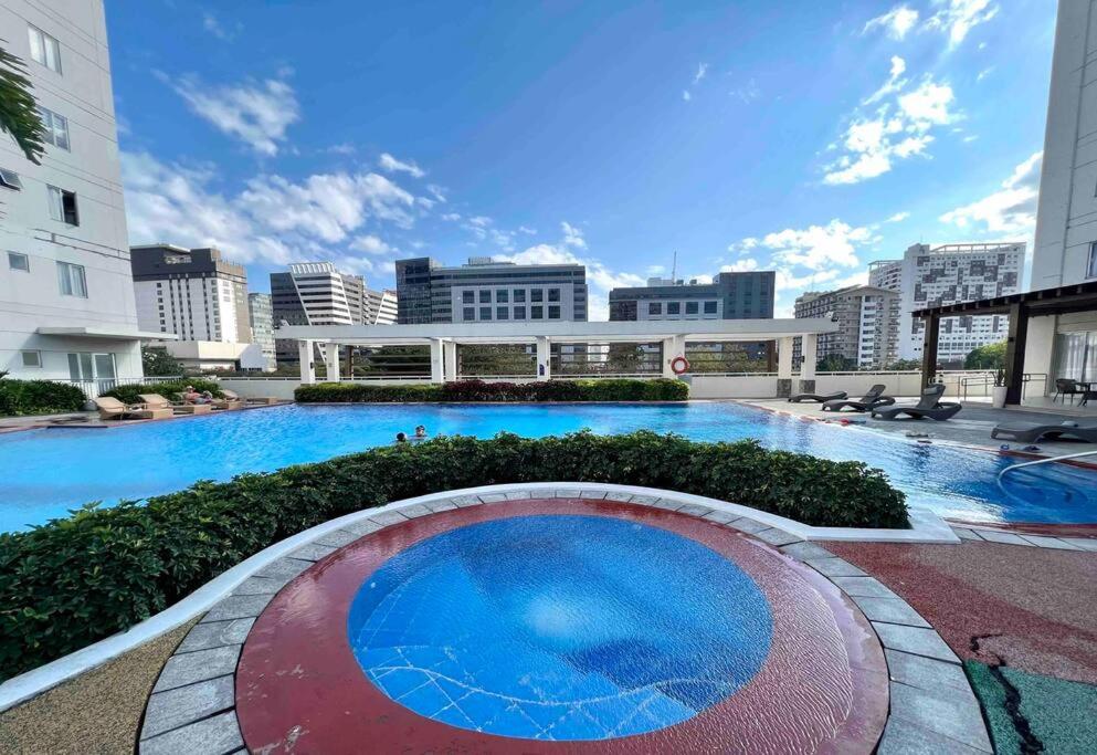 Avida IT Park Blue Studio