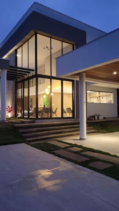 Casa em Santo Hilário - MG