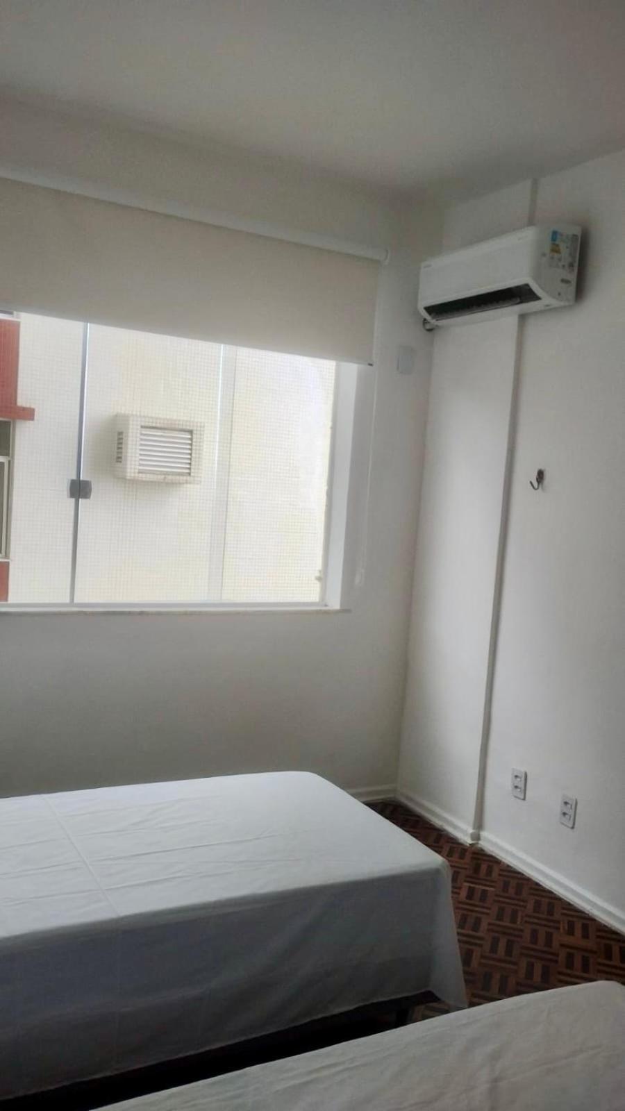 Apartamento Vista Farol da Barra com 2 Quartos