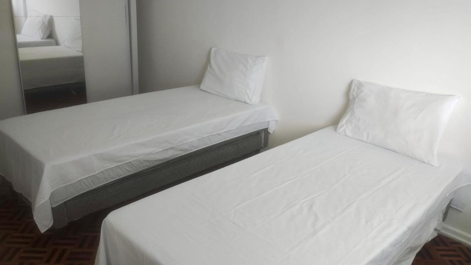 Apartamento Vista Farol da Barra com 2 Quartos