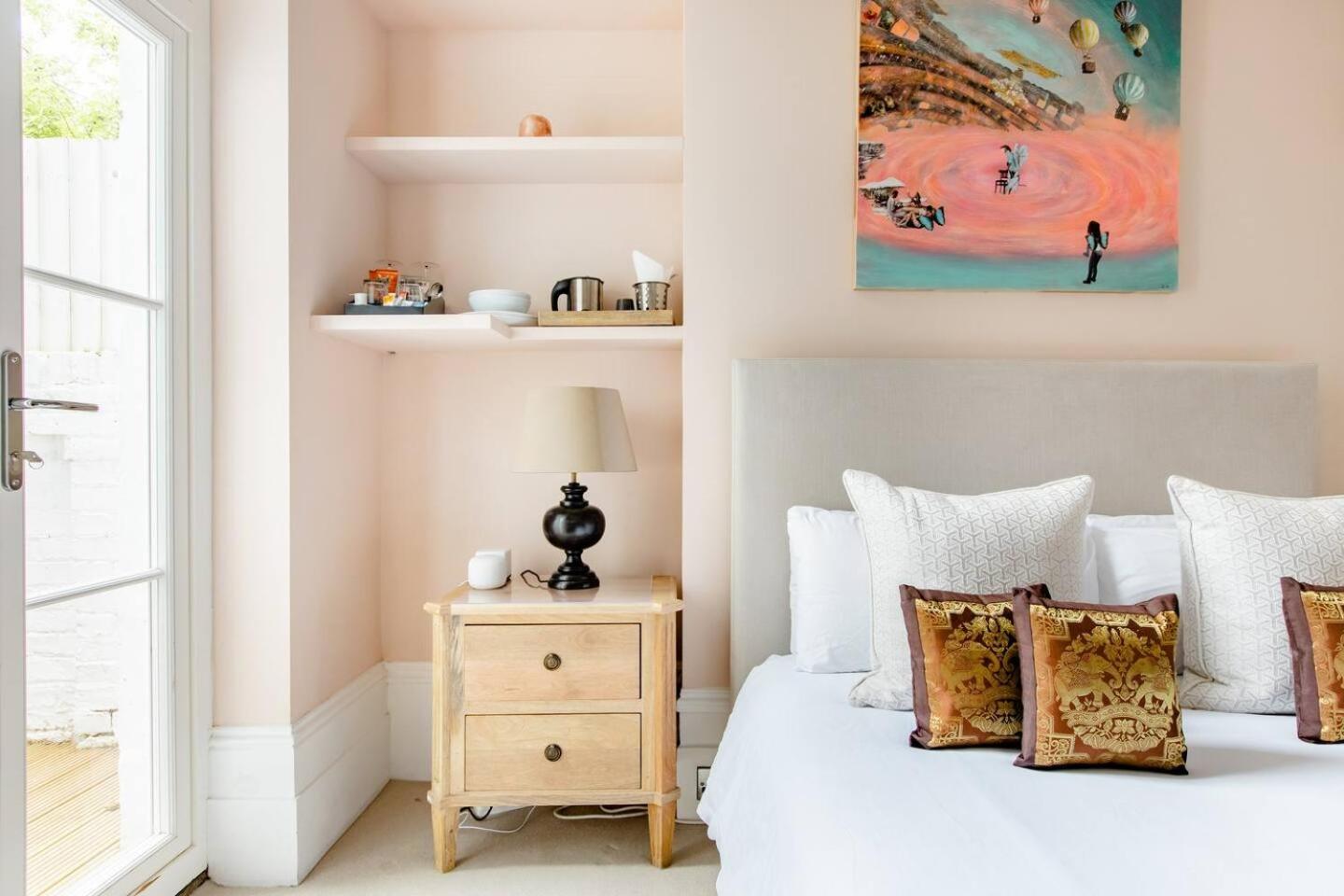 Luxury King-Bed EnSuite with Quiet Private Patio