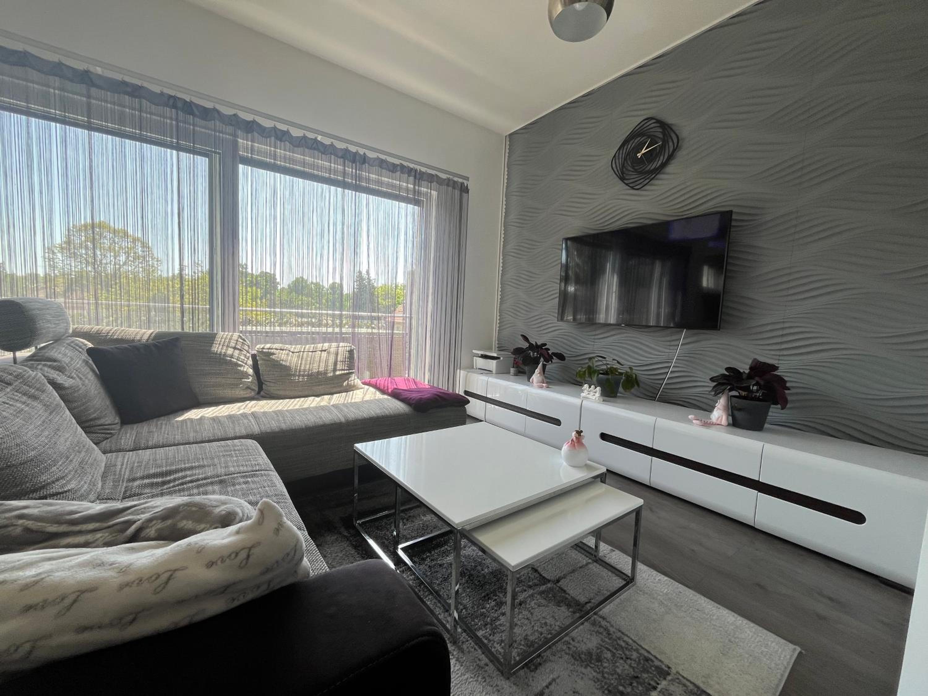 Smeraldo Penthouse Zamardi