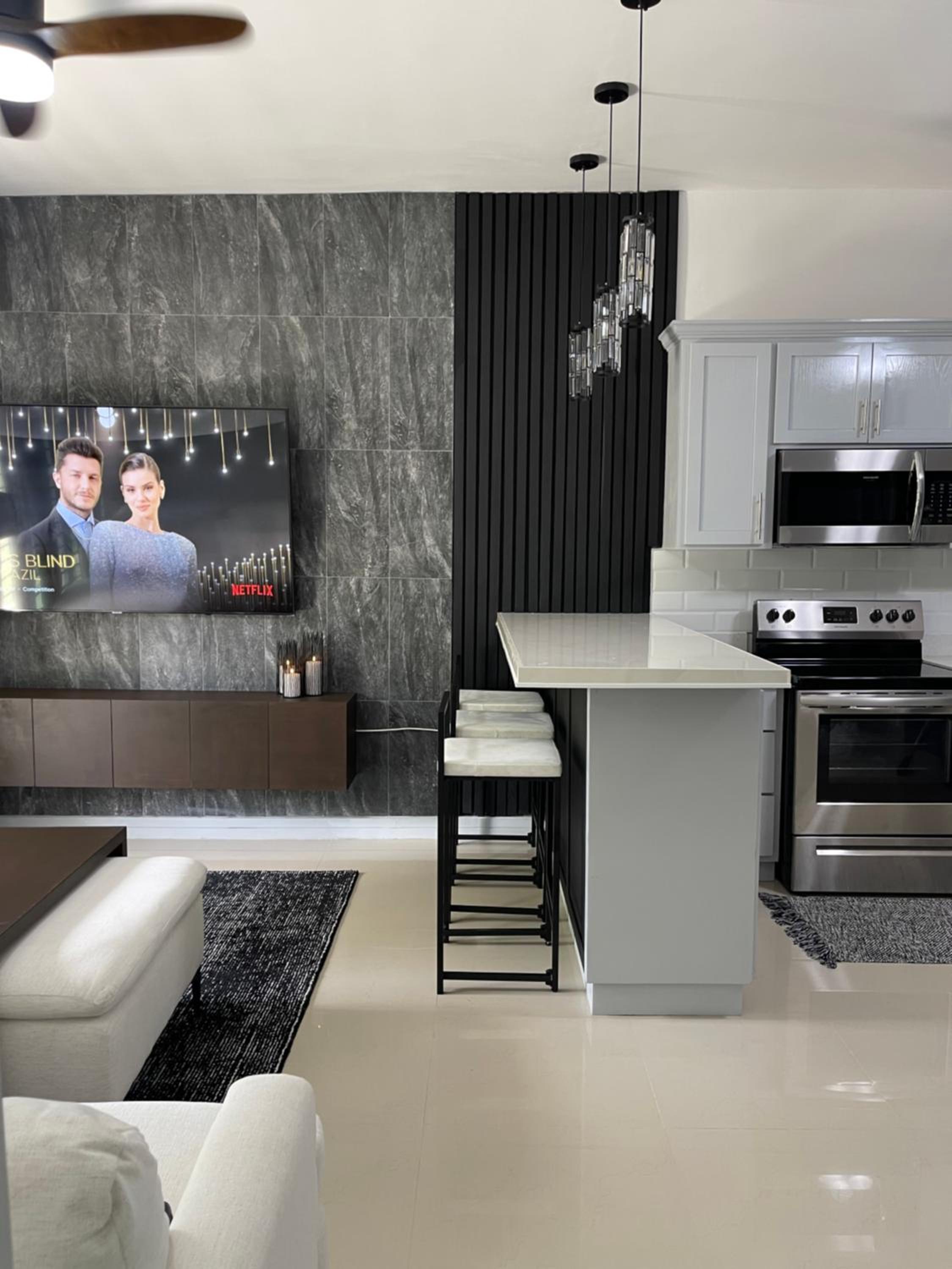 Luxury Suite view 3