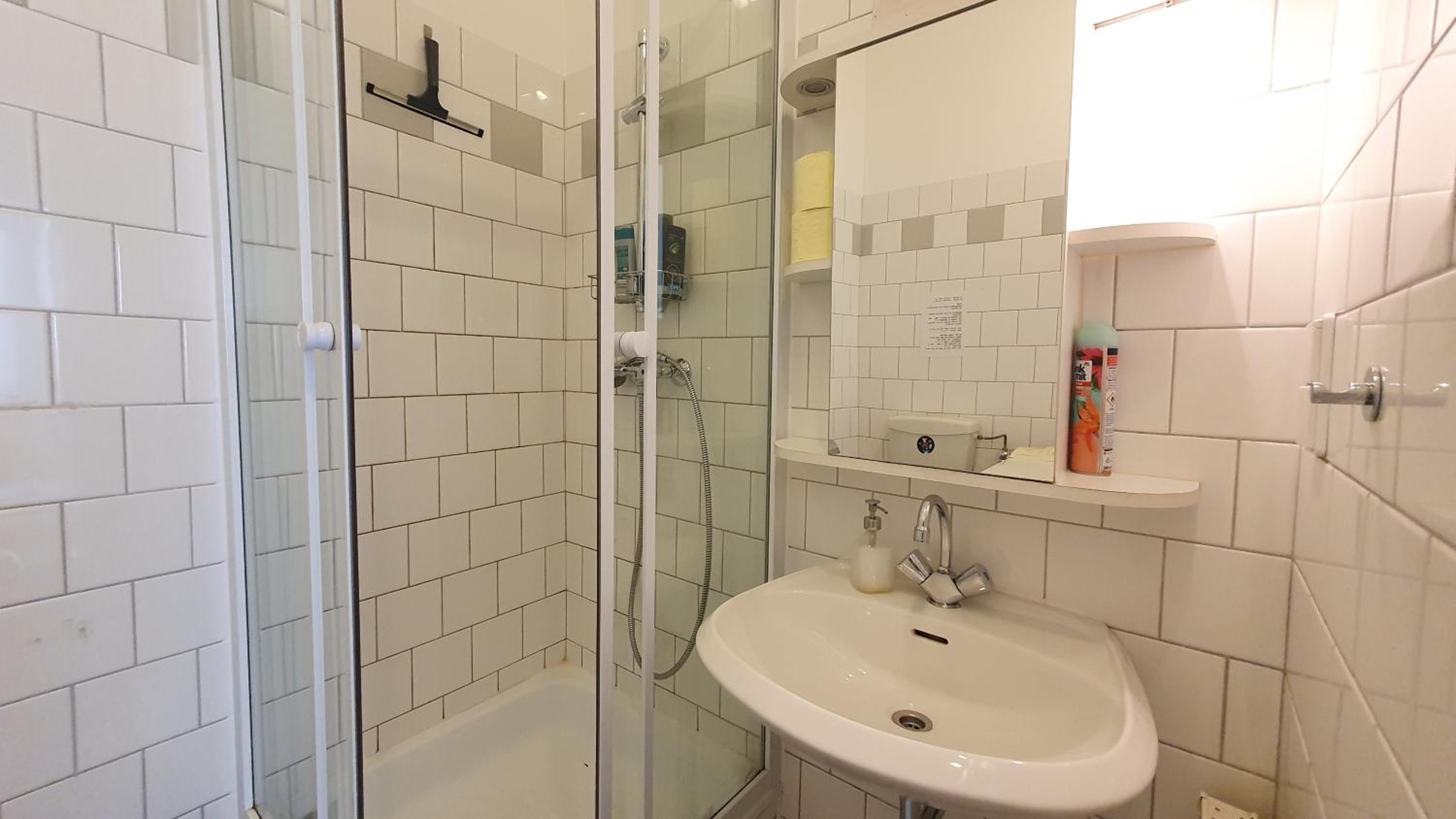 Quiet 2-room flat, walking distance to City Centre