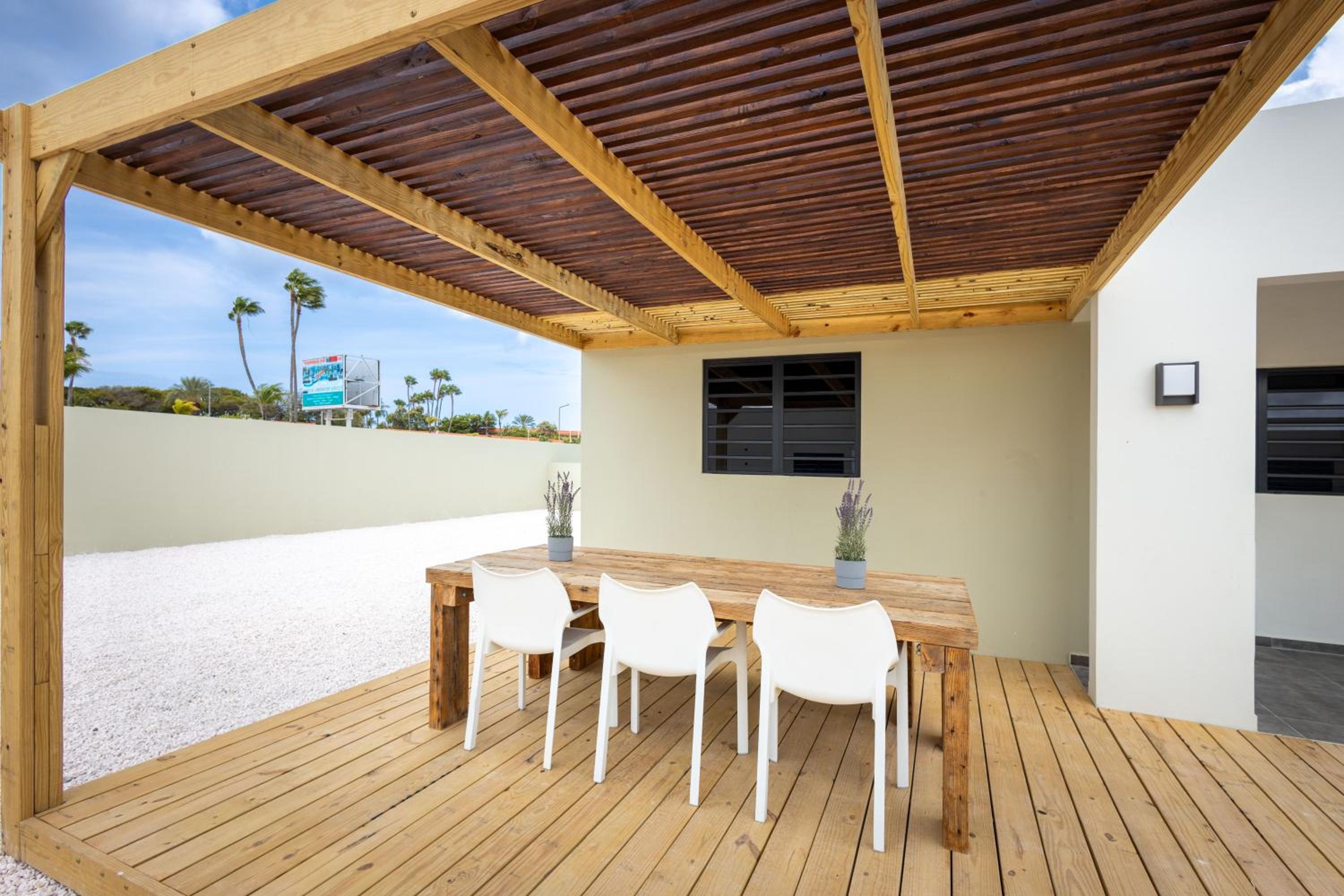 Villa Monrel Mambo Beach